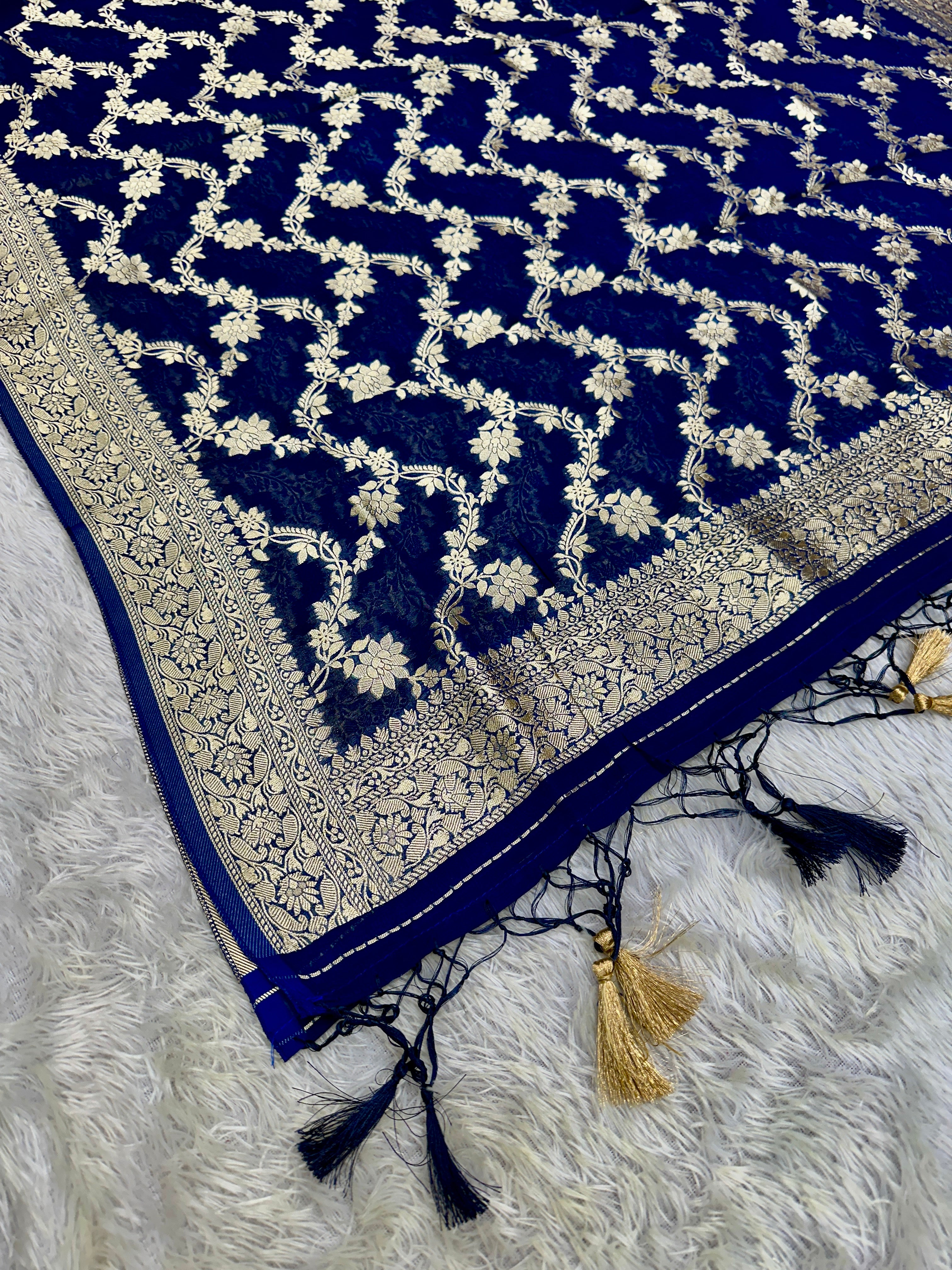 Banarasi Jacquard Zari Georgette Suit Dress – 3 Pc Set MSS24