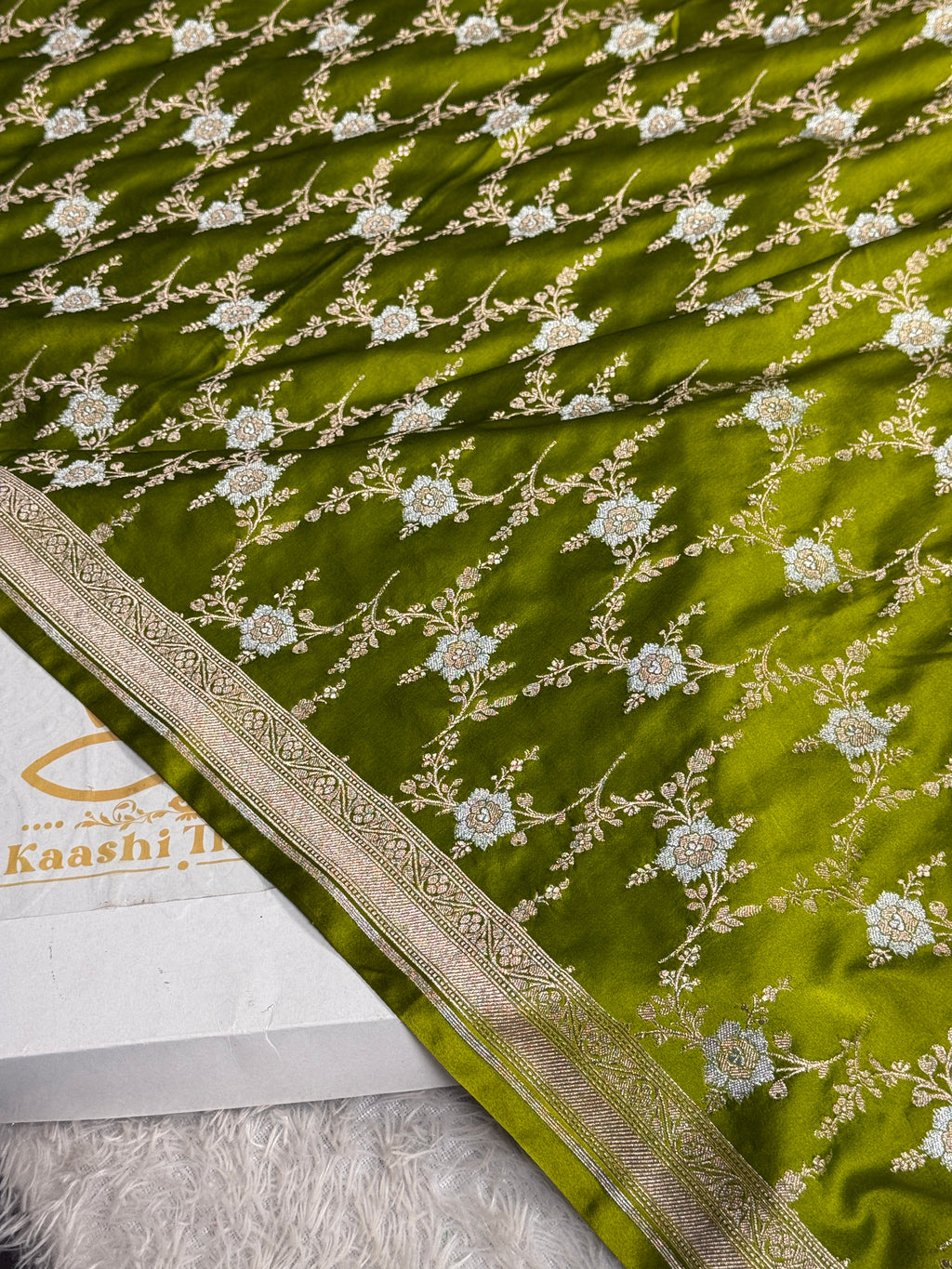 Elegant Pista Green Mashru Kataan Silk Saree with Silver Zari Meenakari Jaal Weaving MKS683