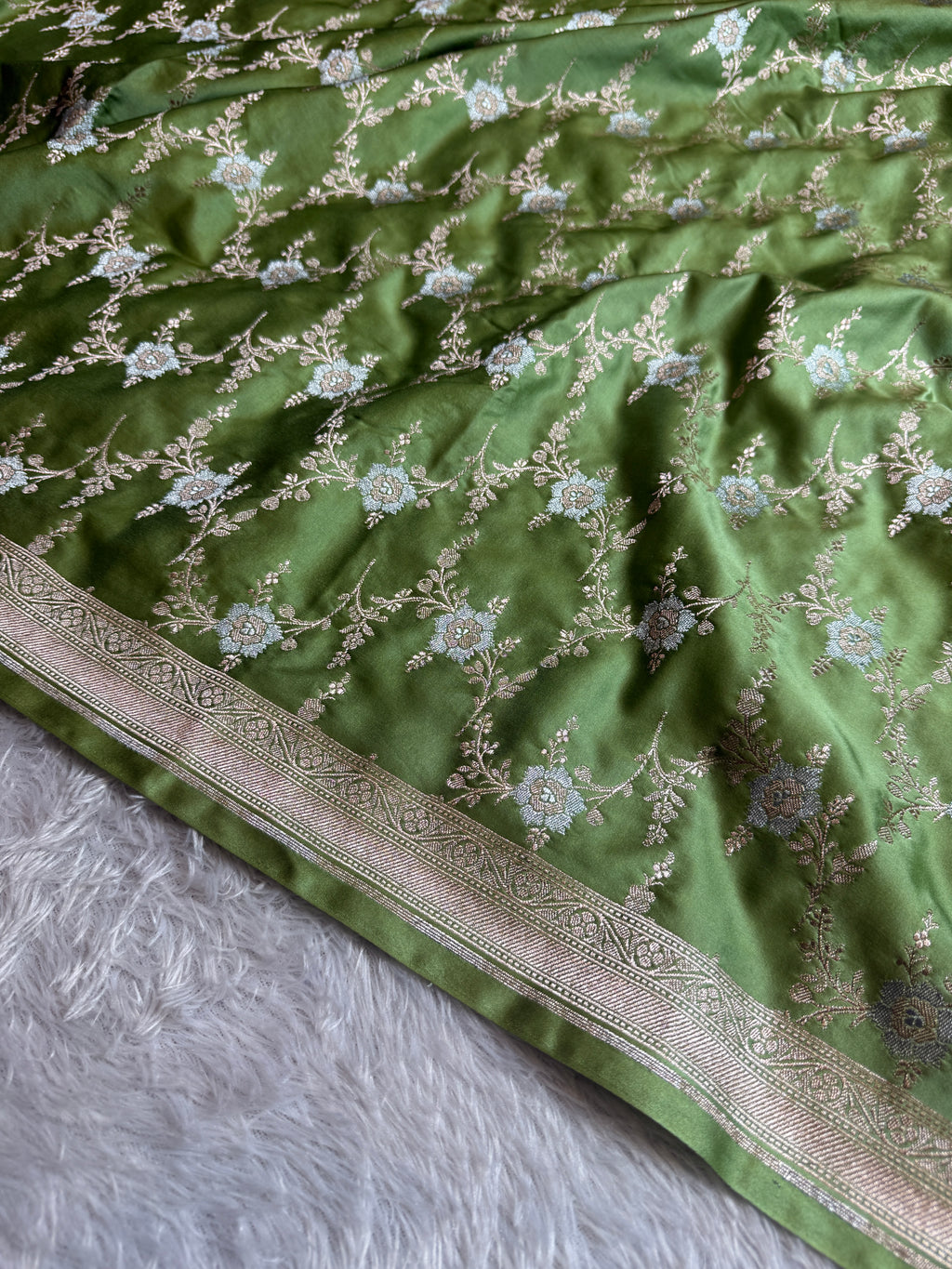 Light Color Shade Pista Mashru kataan Silk Saree MKS084