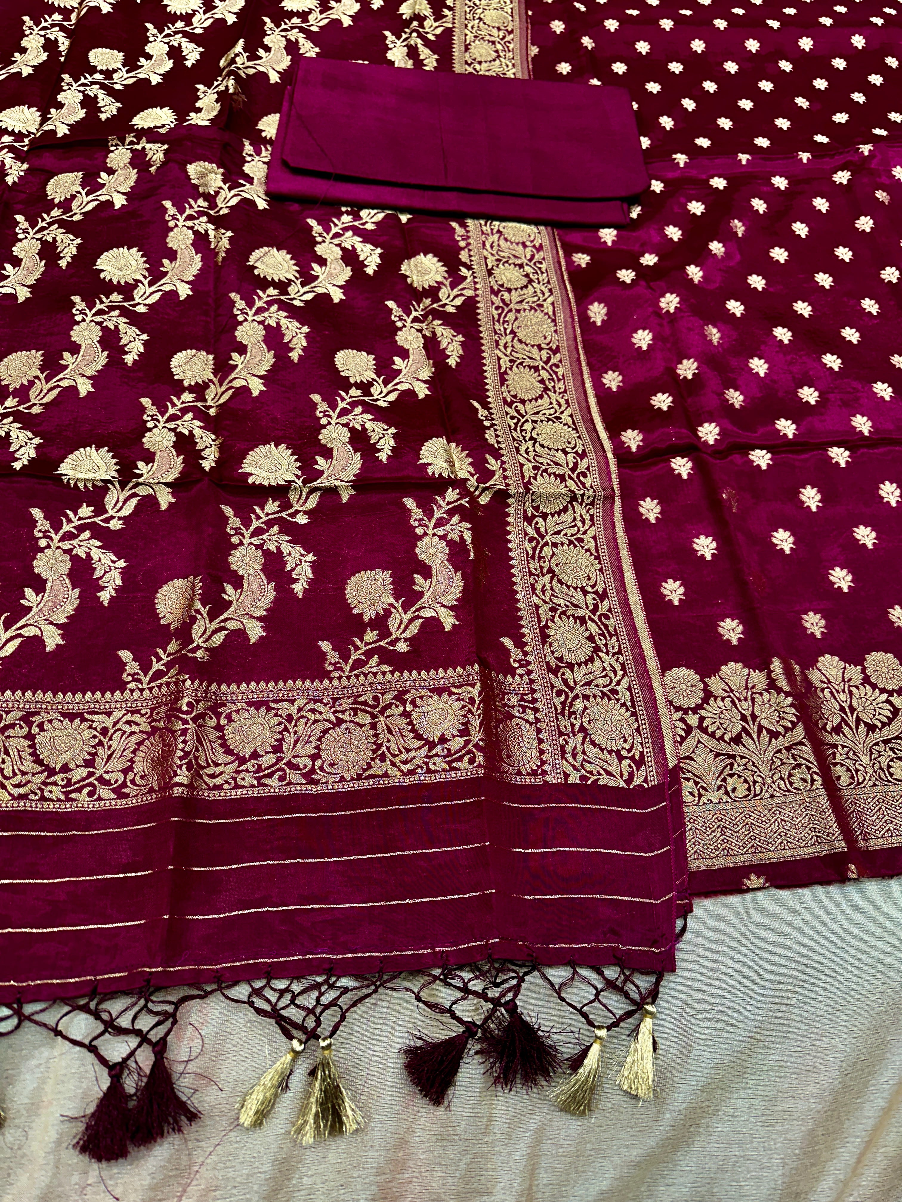 ✨ Banarasi Jacquard Gap Buti HO Silk 3-Piece Unstitched Dress Material MSS26
