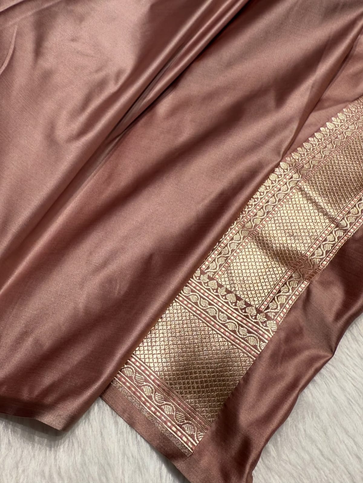 Banarasi Mashru Kataan Silk Saree Featuring Tanchoi Zari Meena Work with Rich Pallu – MKS411
