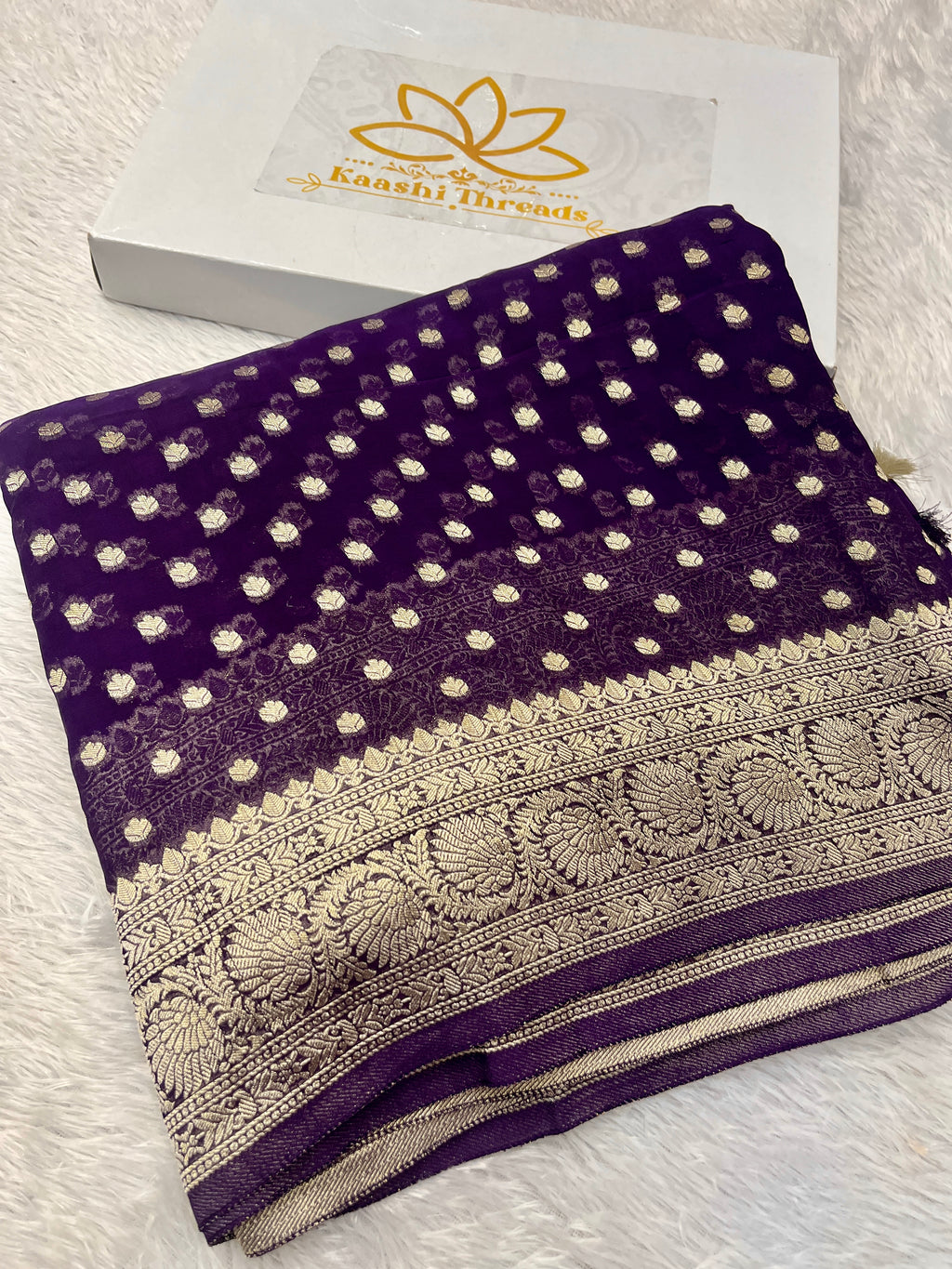 Banarsi Pure Natural Georgette Four flower Buti Design VSG02