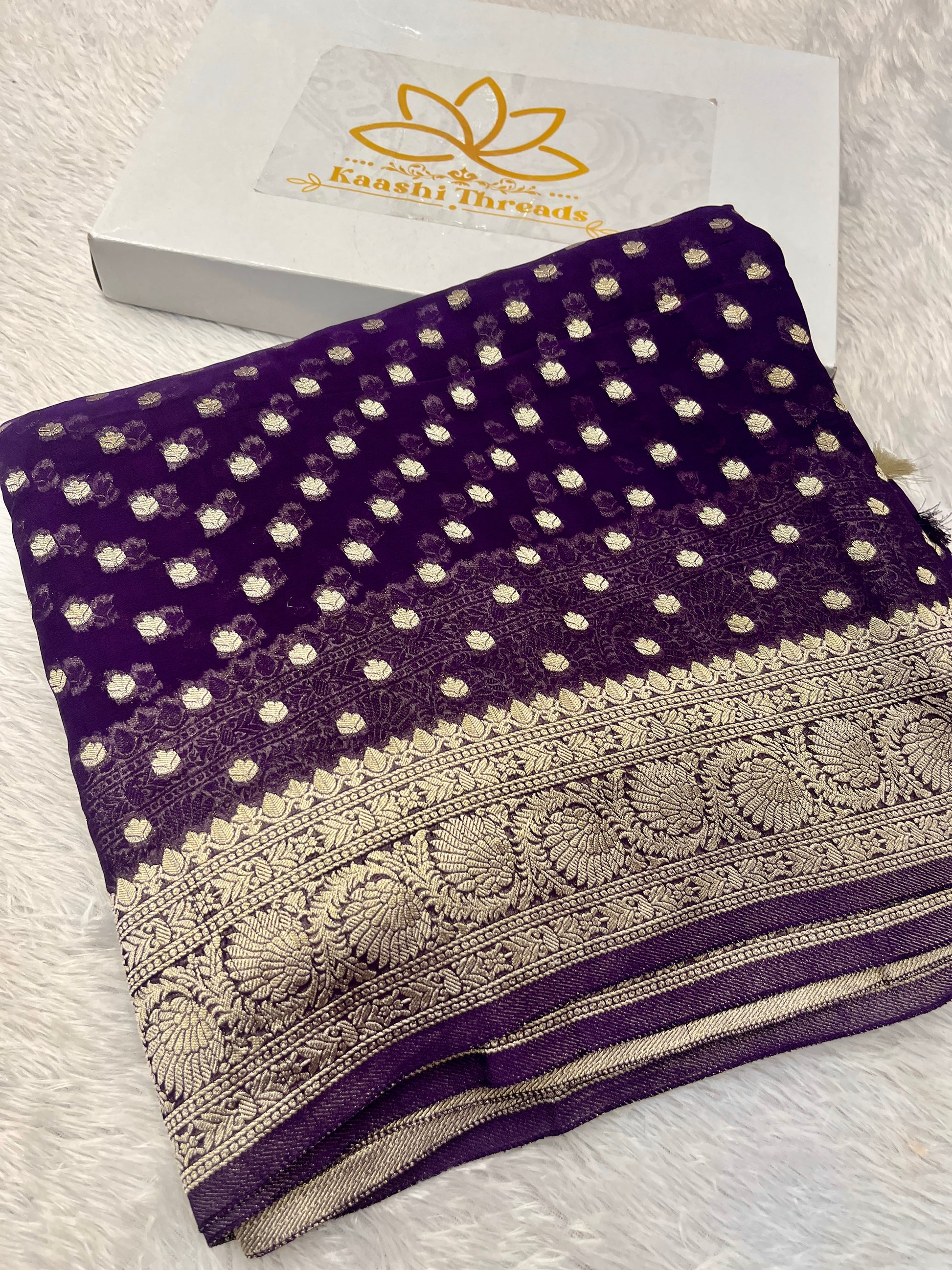 Banarsi Pure Natural Georgette Four flower Buti Design VSG02