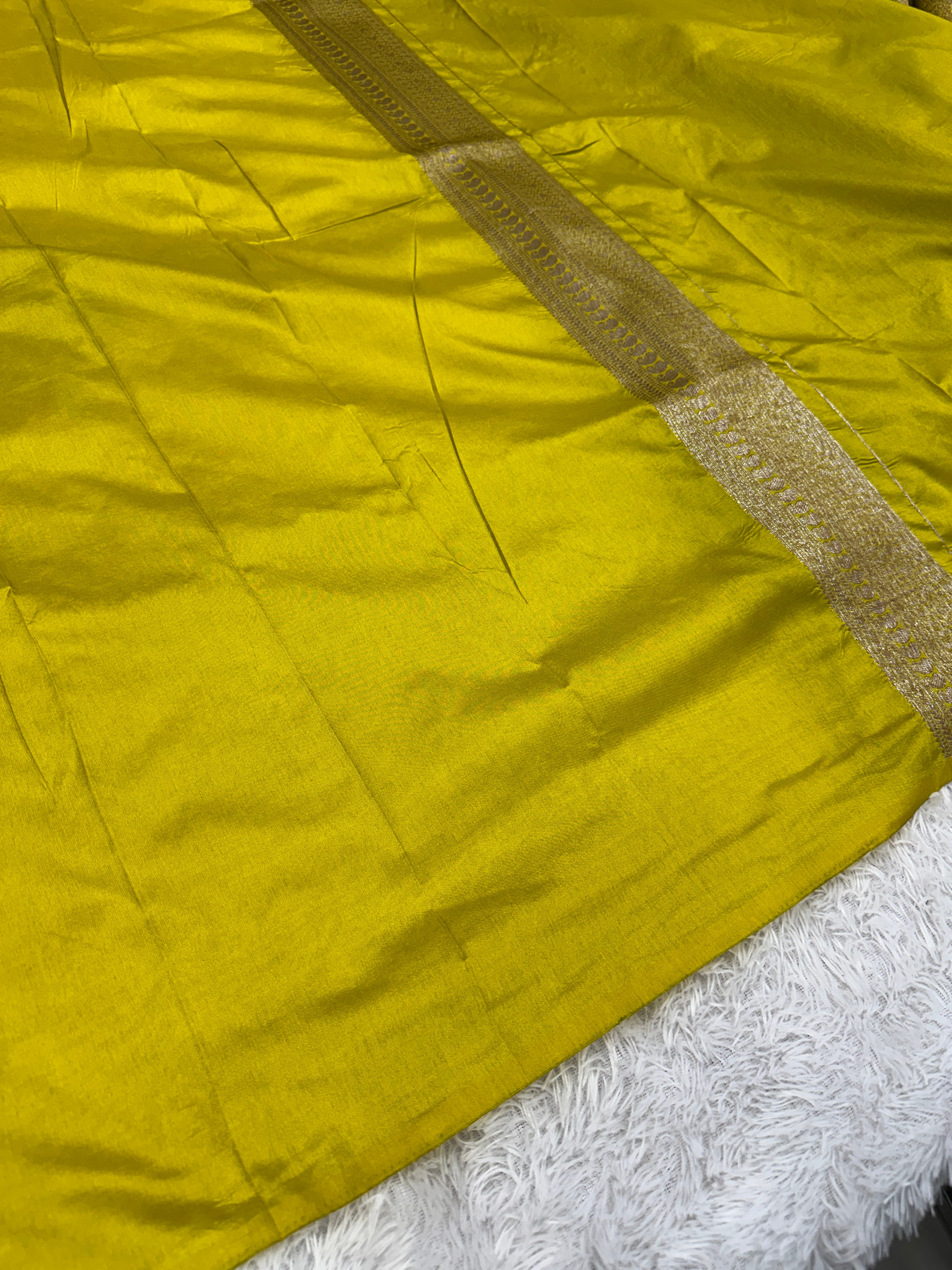 Red Banarasi Dupion Silk Saree with Embossed Antique Zari Weaving & Rich Antique Zari Pallu | STF96