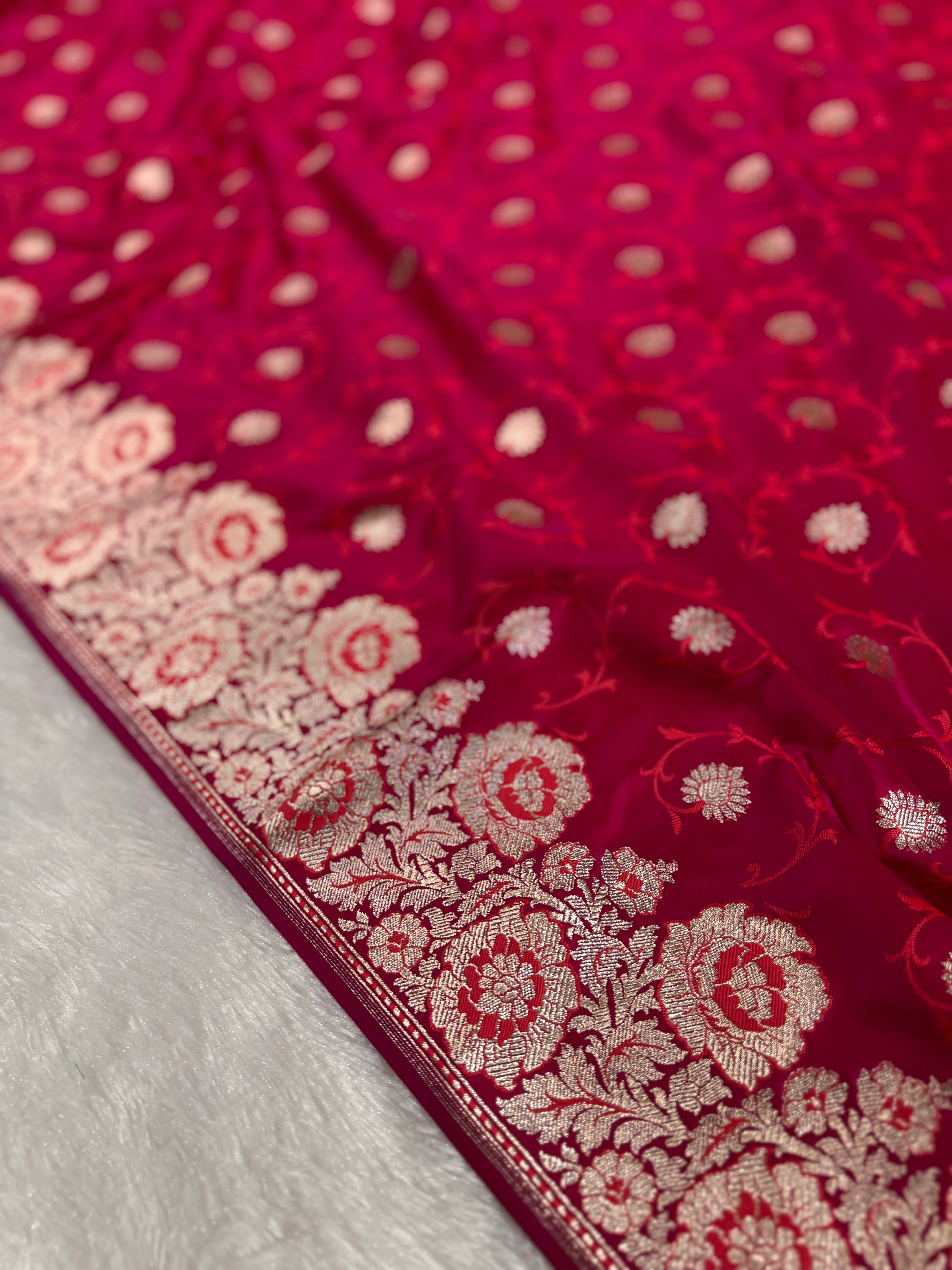 Rani Banarasi Mashru Kataan Silk Saree with Tanchoi Floral Woven Pattern & Fancy Banarasi Border MKS0102