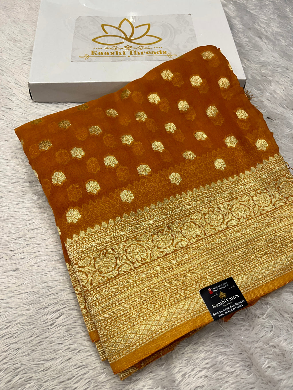 Banarsi Pure Natural Georgette Little flower Buti  Design VSG07