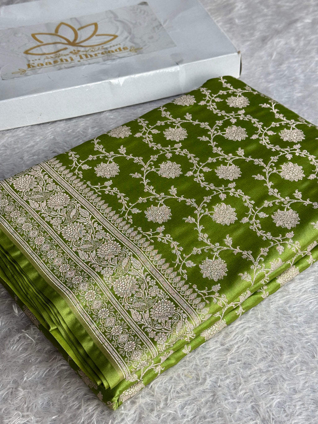Sea Green Mashru Kataan Silk Banarasi Saree with Zari Jaal Weaving | MKS751