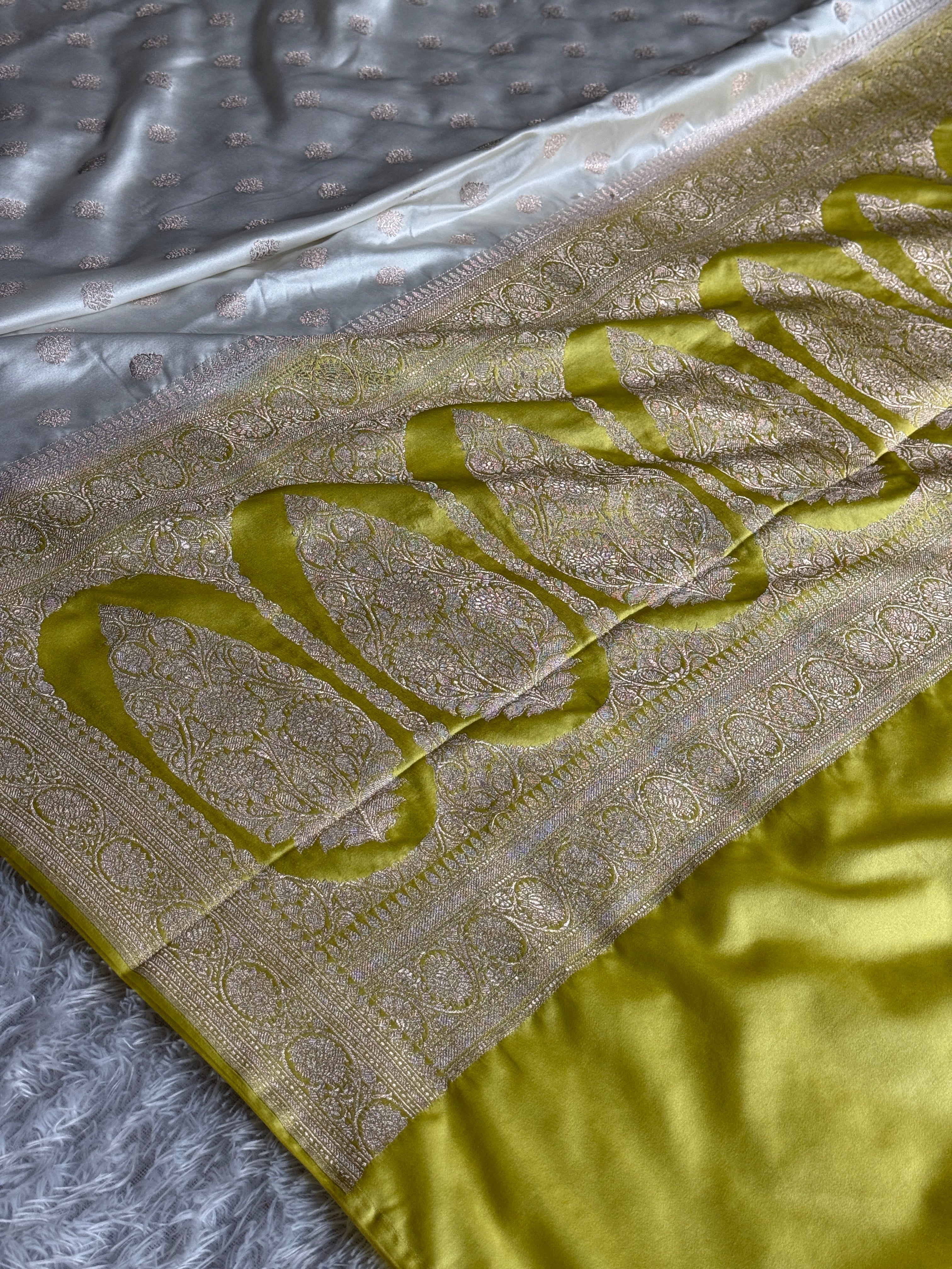 Cream with Lemon Yellow Contrast Mashru Kataan Silk Saree with Rich Zari Woven Pallu | MKS644