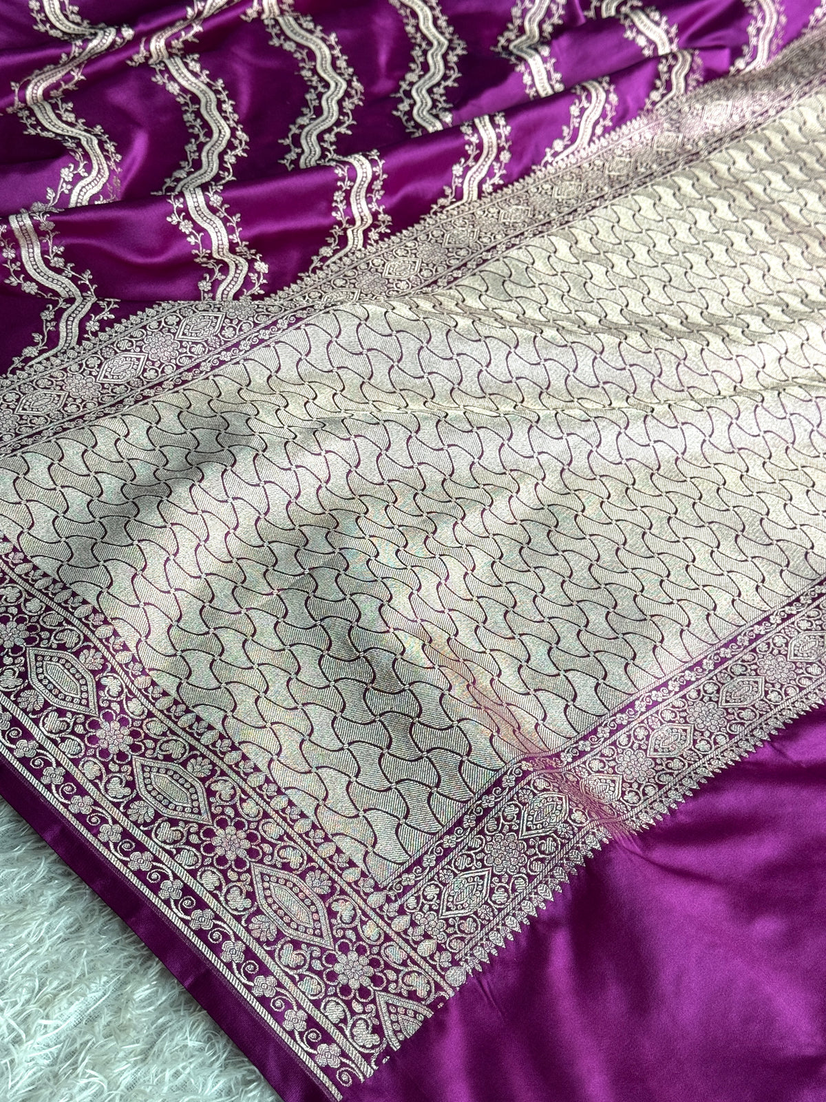 Magenta Mashru Kataan Silk Saree with Aadha Woven Design & Rich Zari Pallu | MKS513