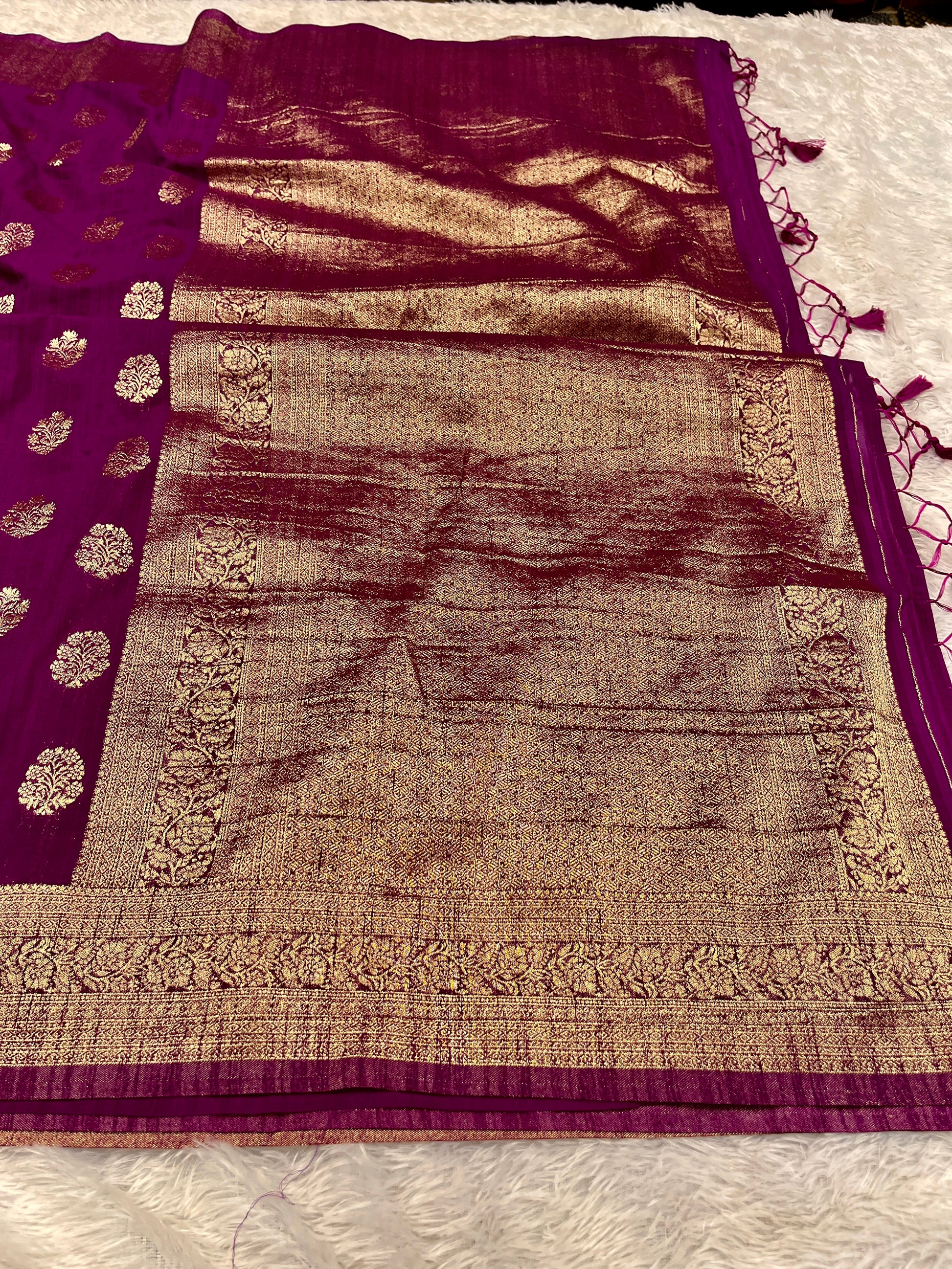 Raw Silk Zari Butaa  Magenta color  Saree RS004