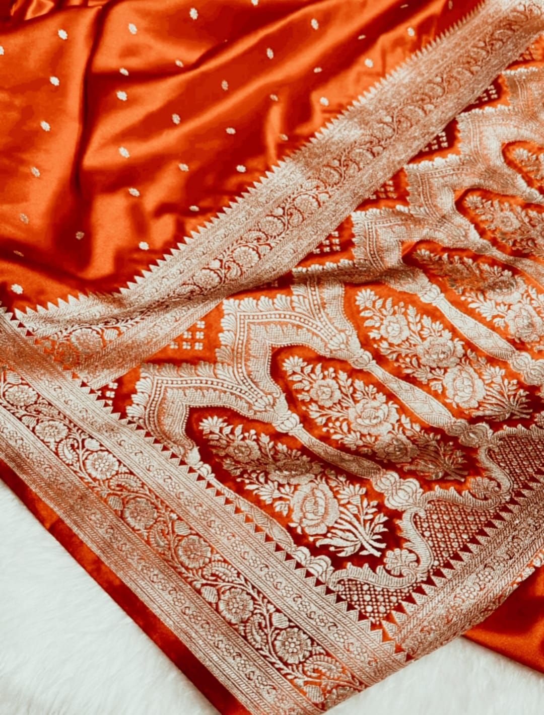 Premium Mashru Kataan Silk Saree with Star Buti Motifs and Luxurious Zari Pallu – MKS410