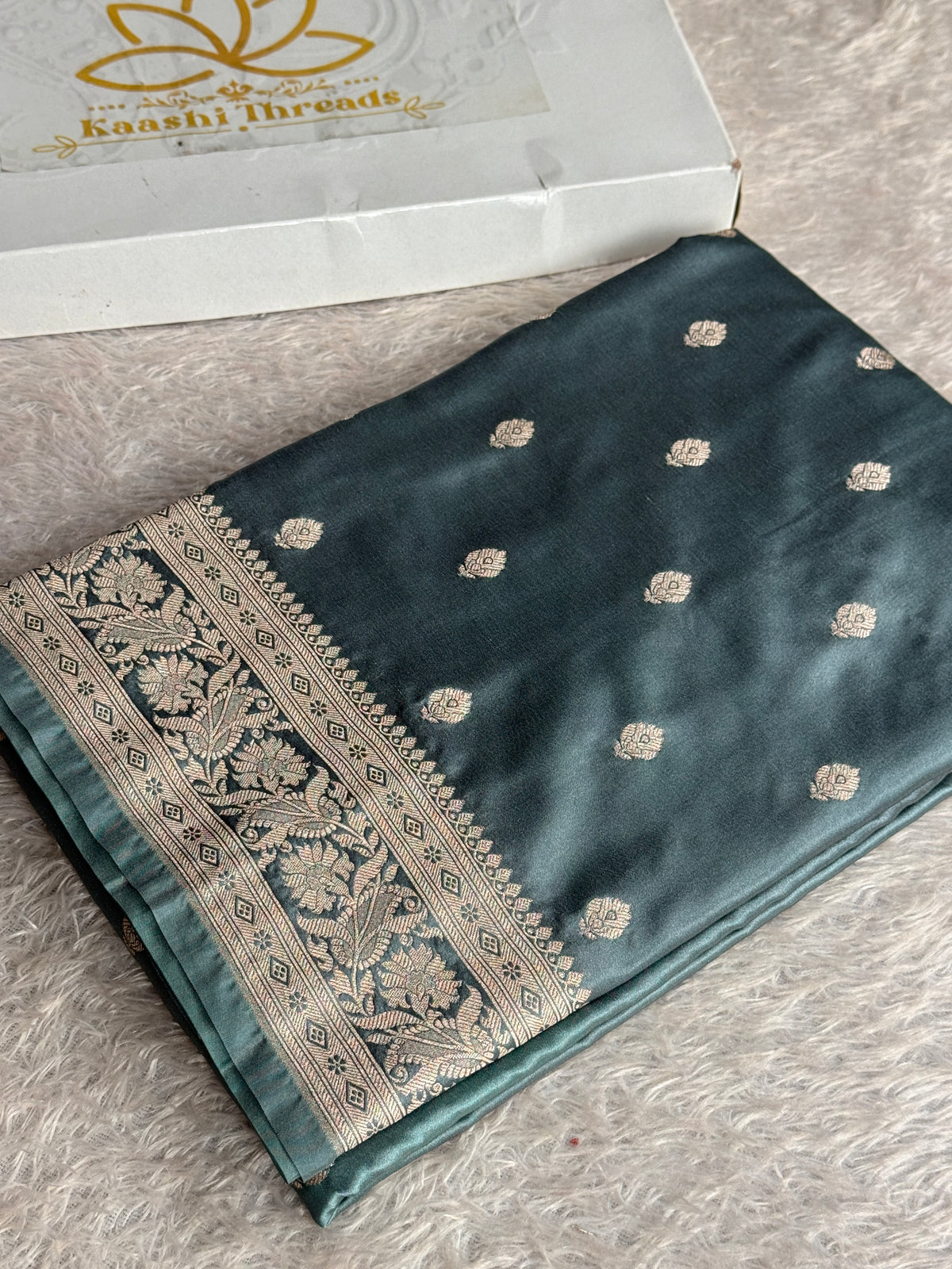 Grey Mashru Kataan Silk Saree with Elegant Buta Woven Design & Rich Zari Pallu | MKS817