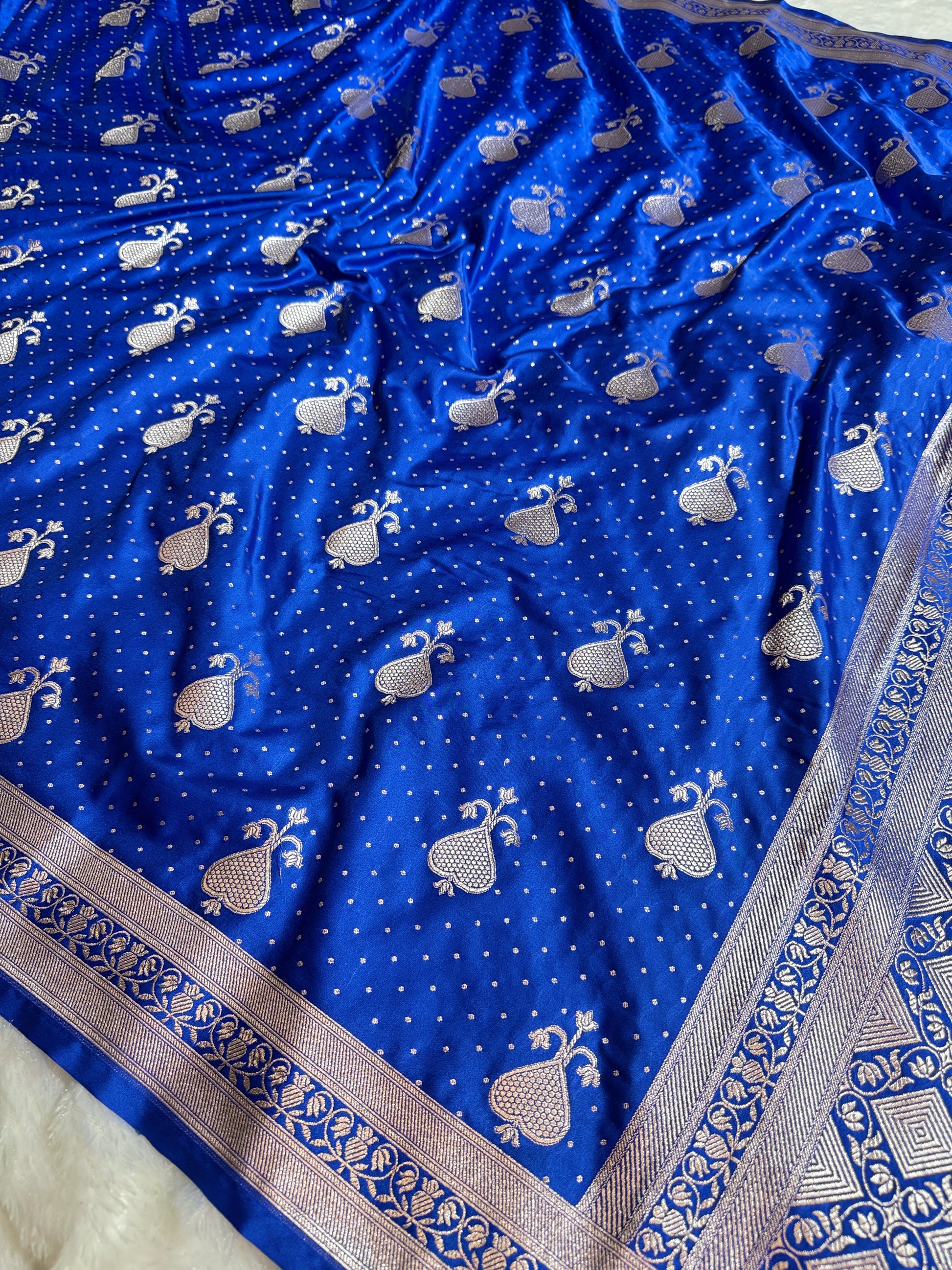 Royal Blue Banarasi Mashru Silk Saree with Jacquard Woven Fancy Buta Design MKS089