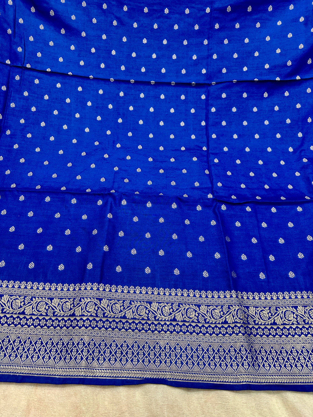 ✨ Banarasi Jacquard Gap Buti HO Silk 3-Piece Unstitched Dress Material MSS18