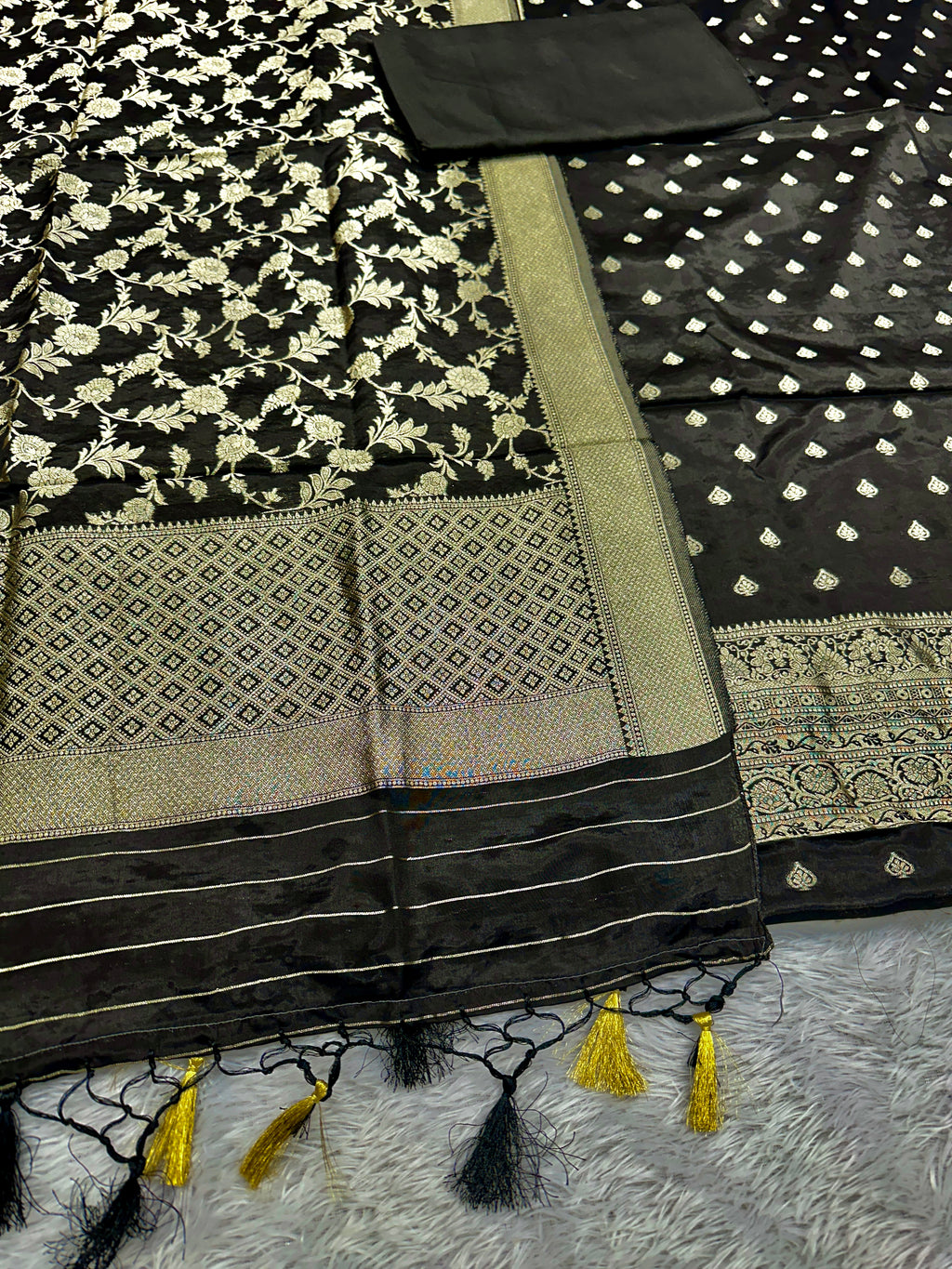 ✨ Banarasi Jacquard HO Silk 3-Piece Unstitched Dress Material MSS13