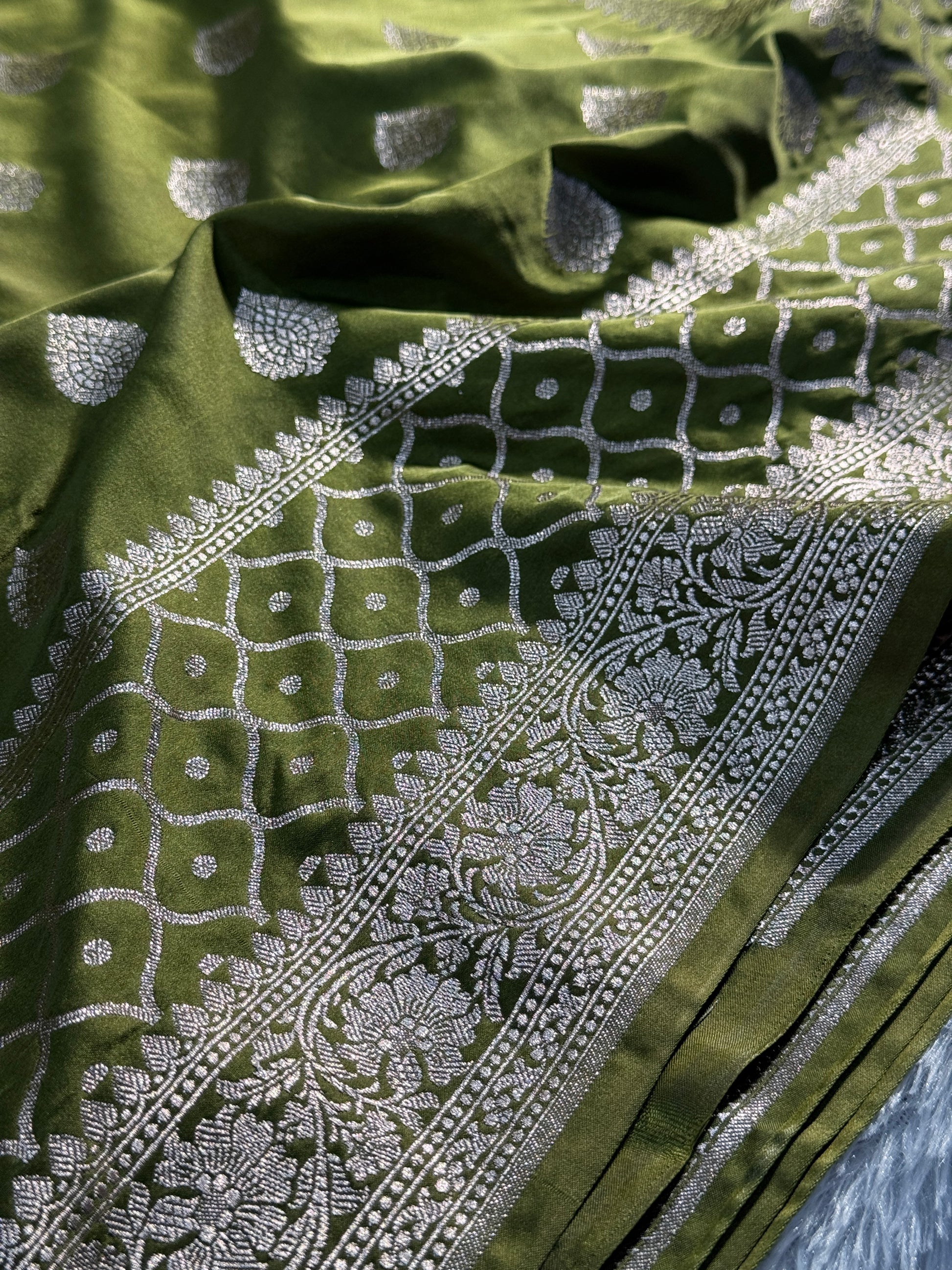 Mashru kataan Silk Zari Viewed Saree Ms18