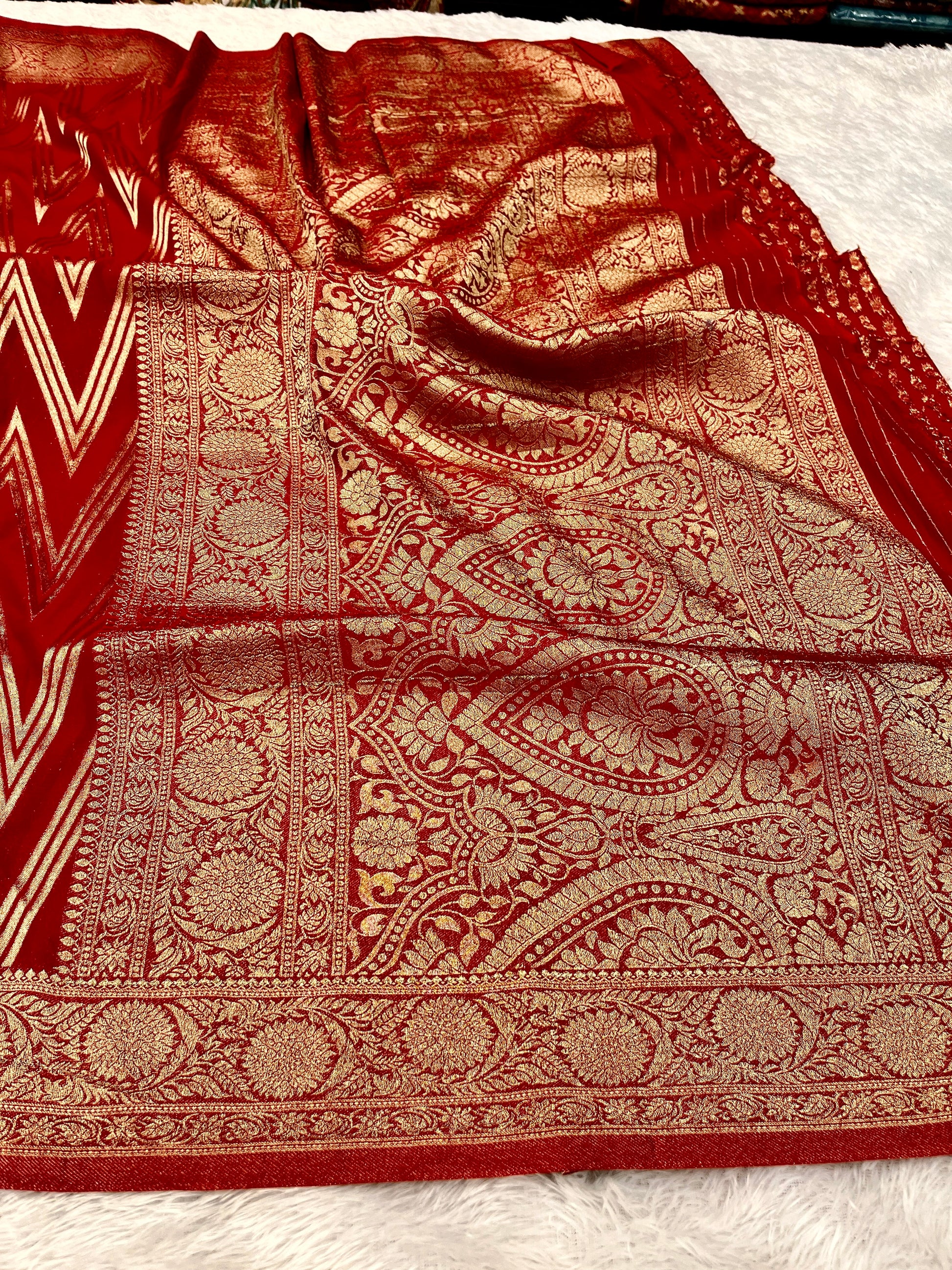 Chinon Silk Zig Zag Design Red Color Saree CN09