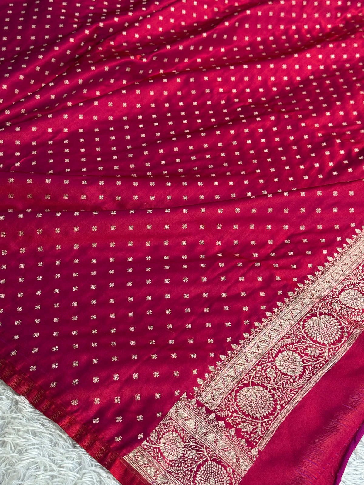 Magenta Pink Dual-Shade Mashru Kataan Silk Saree with Buta Weaving & Rich Zari Pallu | MKS814