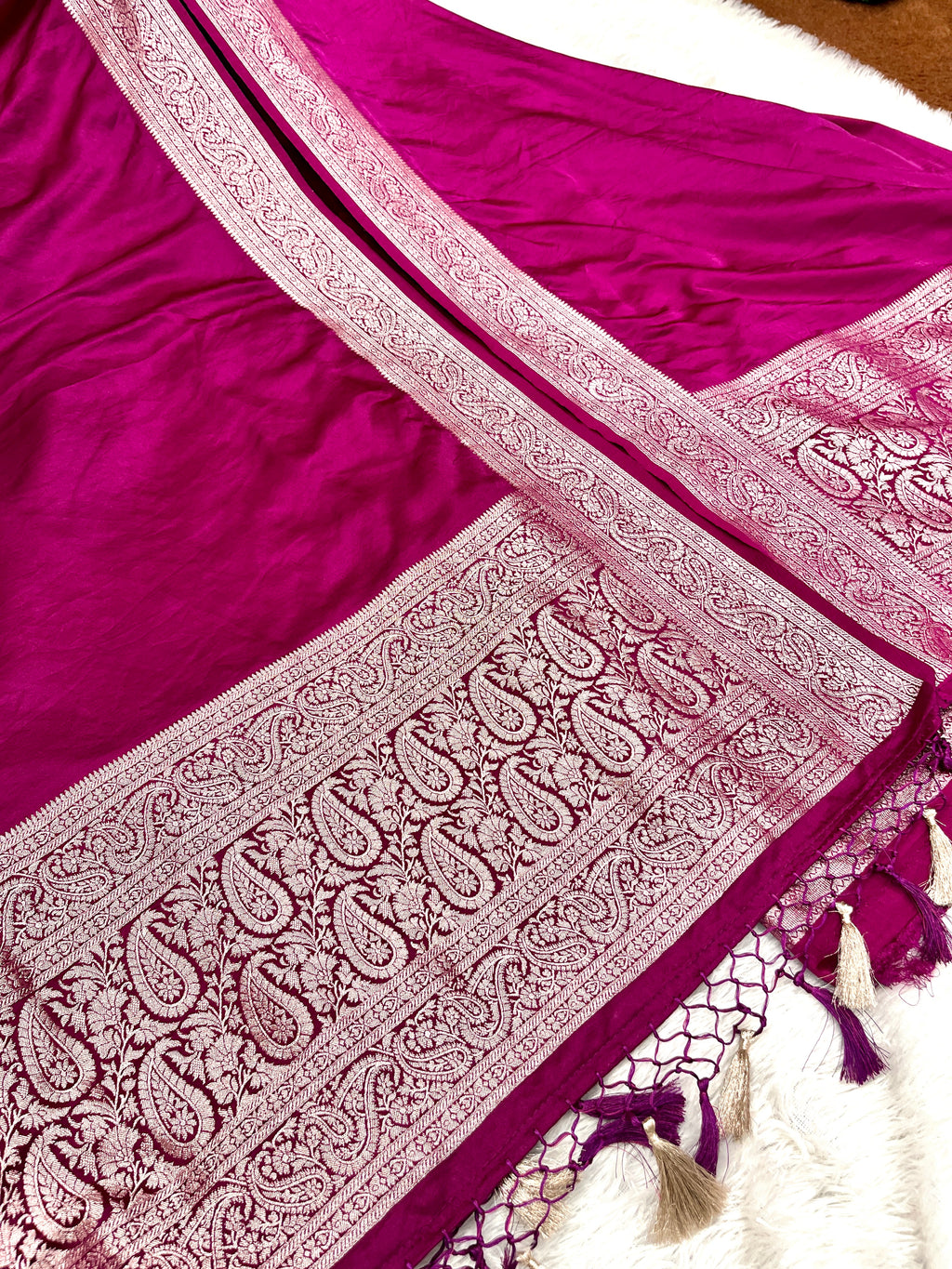 Mashru kataan Buti Suit MSS002