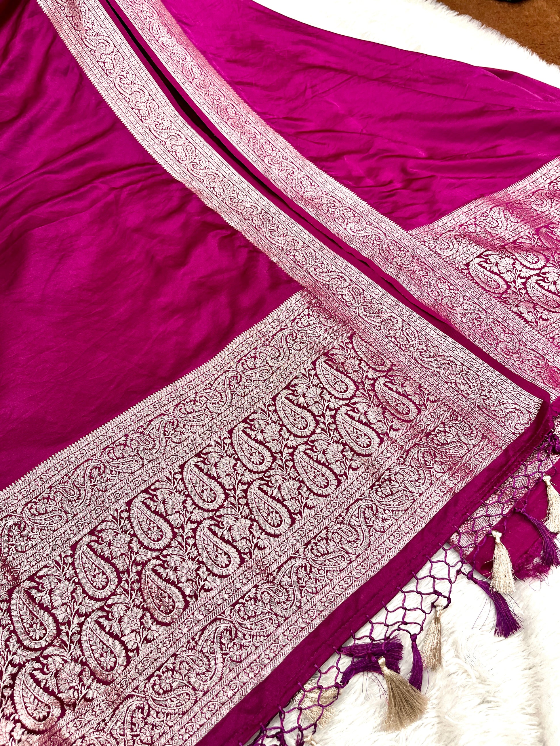 Mashru kataan Buti Suit MSS002
