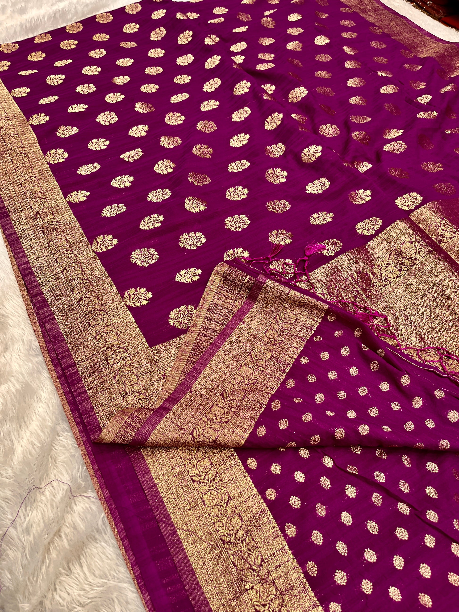 Raw Silk Zari Butaa  Magenta color  Saree RS004