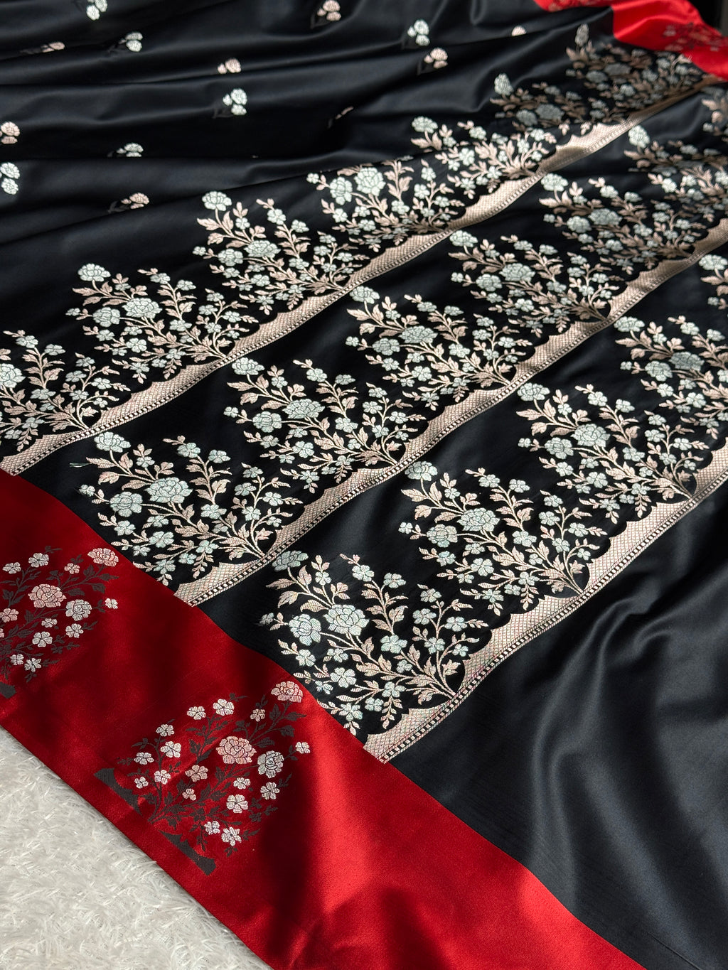 Black Mashru Kataan Silk Banarasi Saree with Red Saatan Patta Border | MKS721