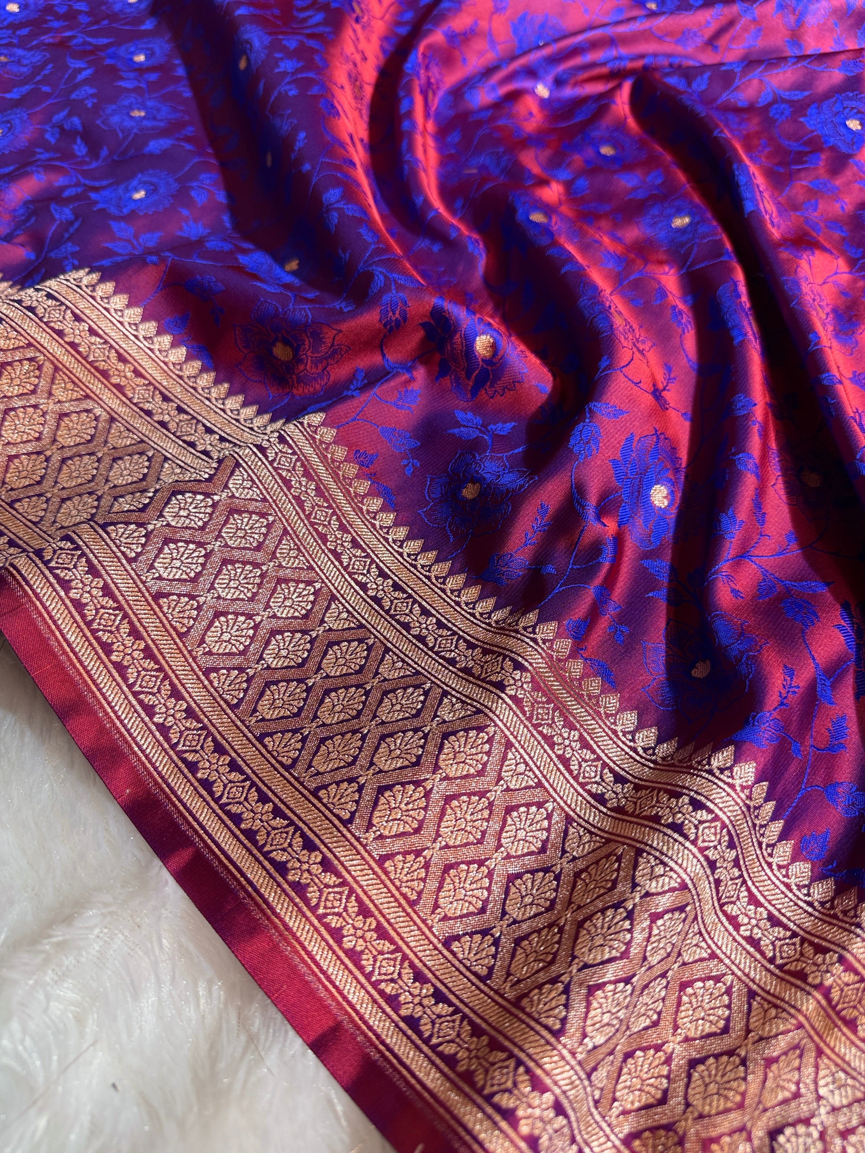 Blue Satin Mashru Silk Banarasi Saree with Dual Tone Tanchoi Pattern and Rupa-Sona Zari Work  MKS085