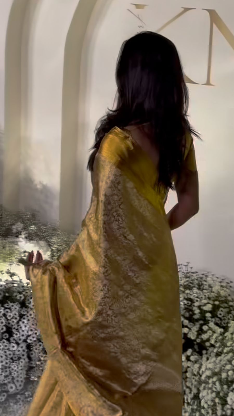 Pooja Hegde Inspired tissue Silk Saree Ts113