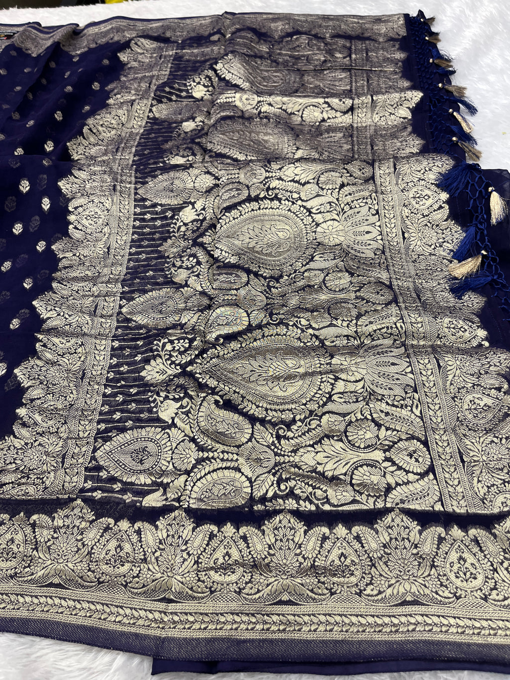 Banarsi Pure Natural Georgette Traditional Buta Design VSG04