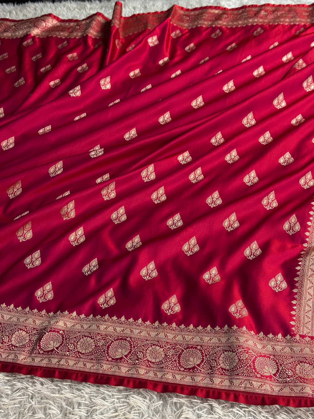 Magenta Pink Dual-Shade Mashru Kataan Silk Saree with Buta Weaving & Rich Zari Pallu | MKS814