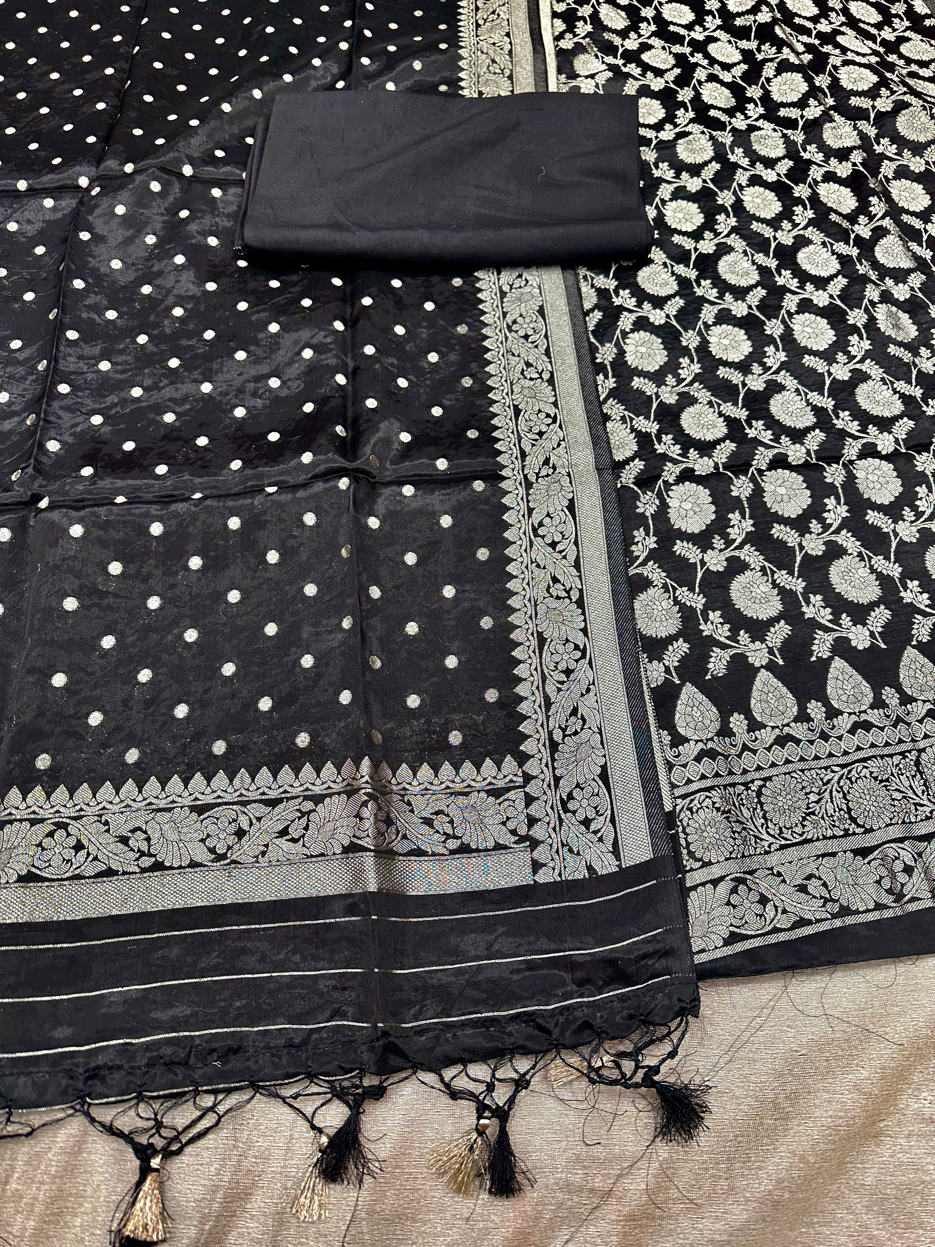 ✨ Banarasi Jacquard Gap Buti HO Silk 3-Piece Unstitched Dress Material MSS23