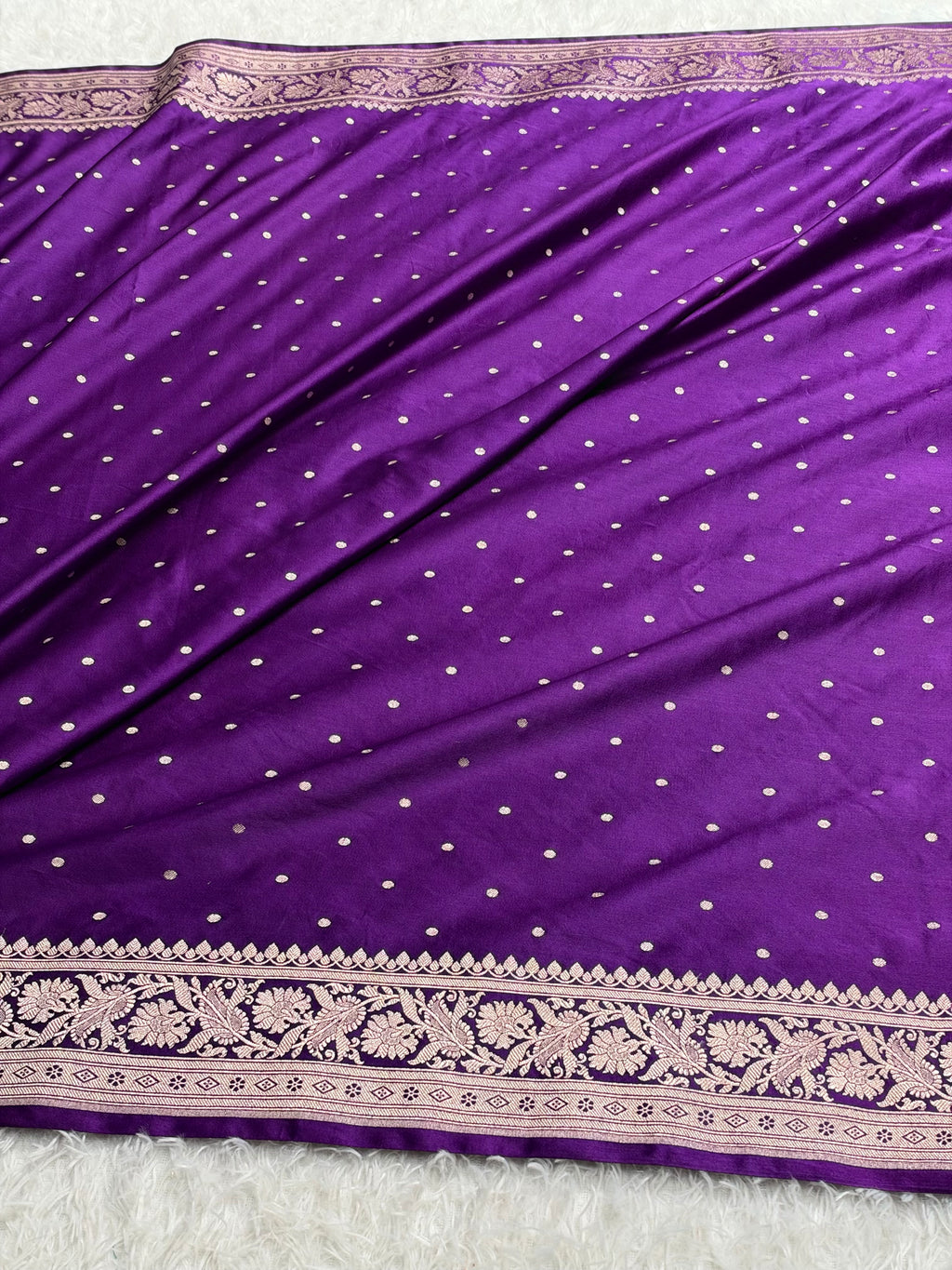 MKS866 – Premium Purple Banarasi Mashru Kataan Silk Saree with Zari Buti Design & Rich Zari-Woven Pallu