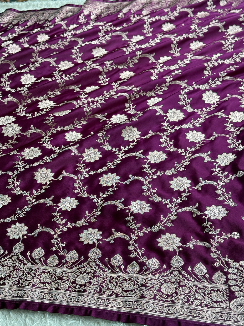 Magenta Mashru Kataan Silk Banarasi Jaal Woven Saree with Rich Zari Pallu – MKS733