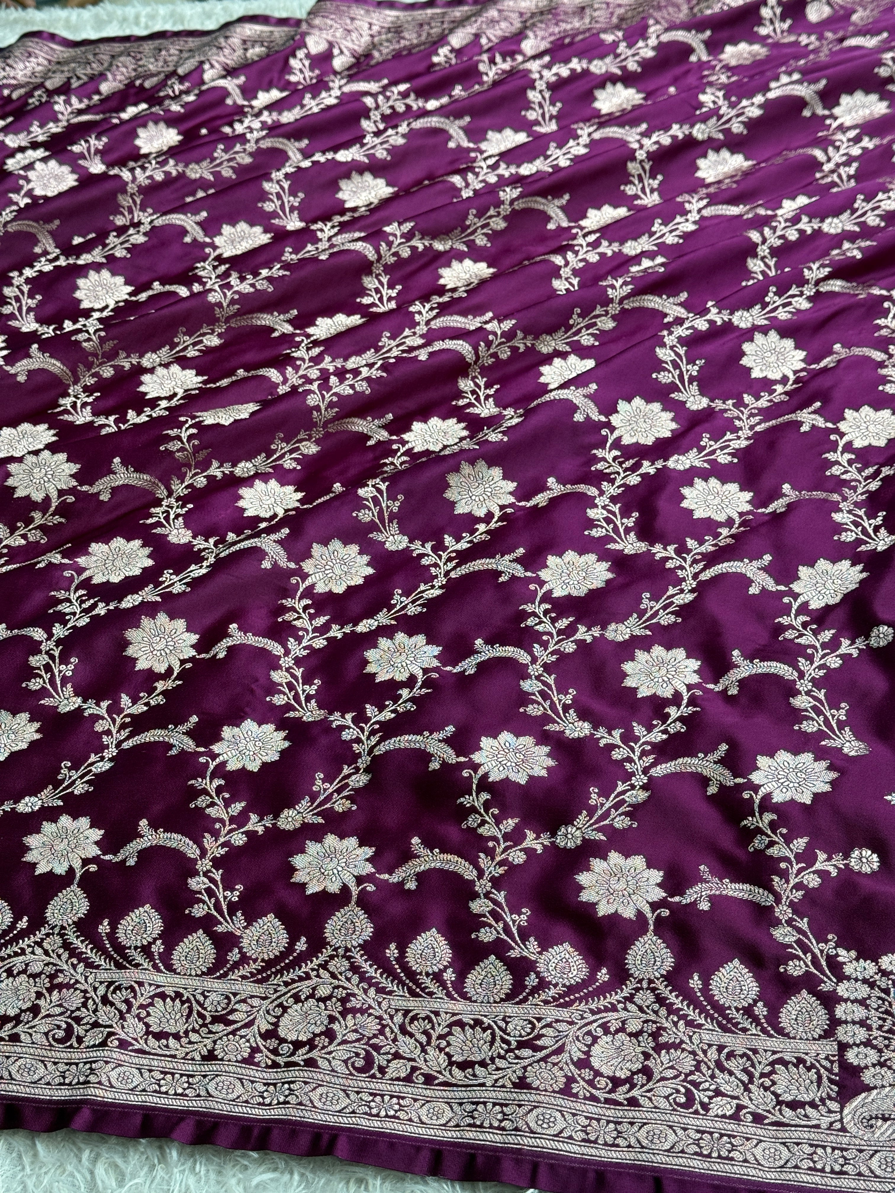 Magenta Mashru Kataan Silk Banarasi Jaal Woven Saree with Rich Zari Pallu – MKS733
