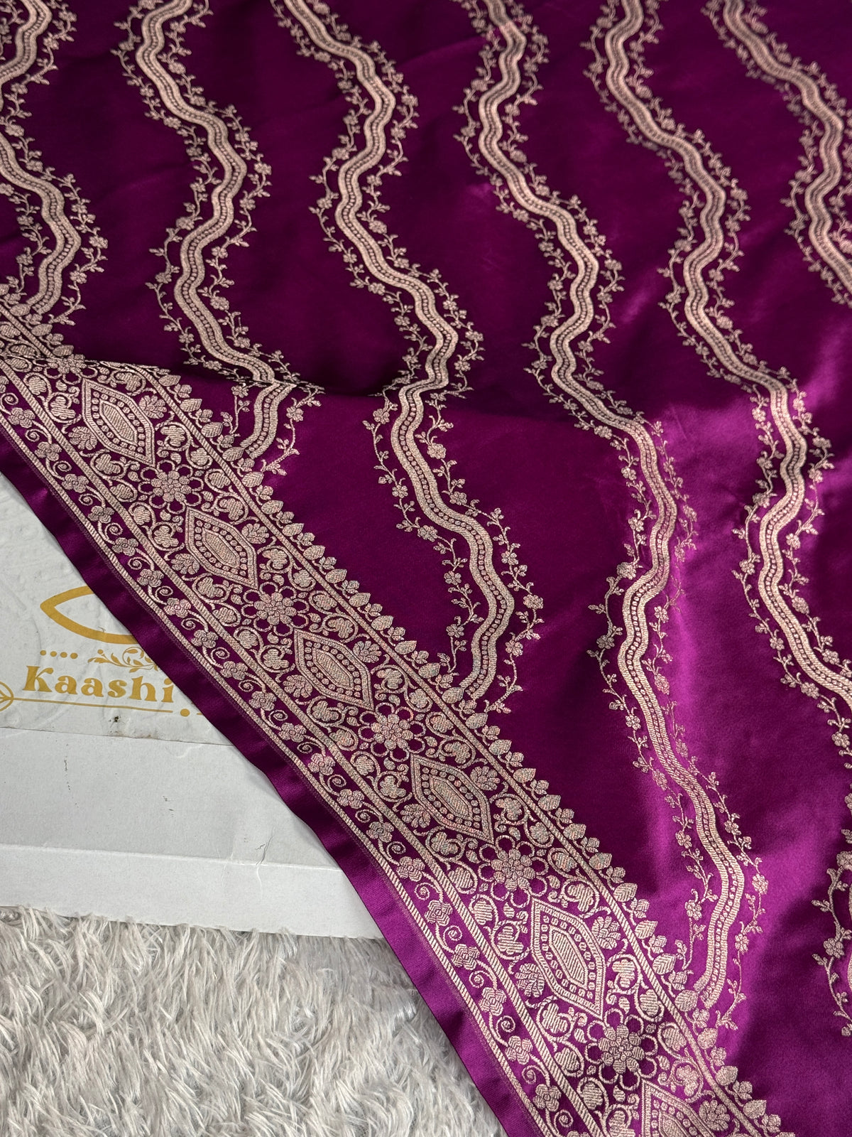 Magenta Mashru Kataan Silk Saree with Aadha Woven Design & Rich Zari Pallu | MKS513