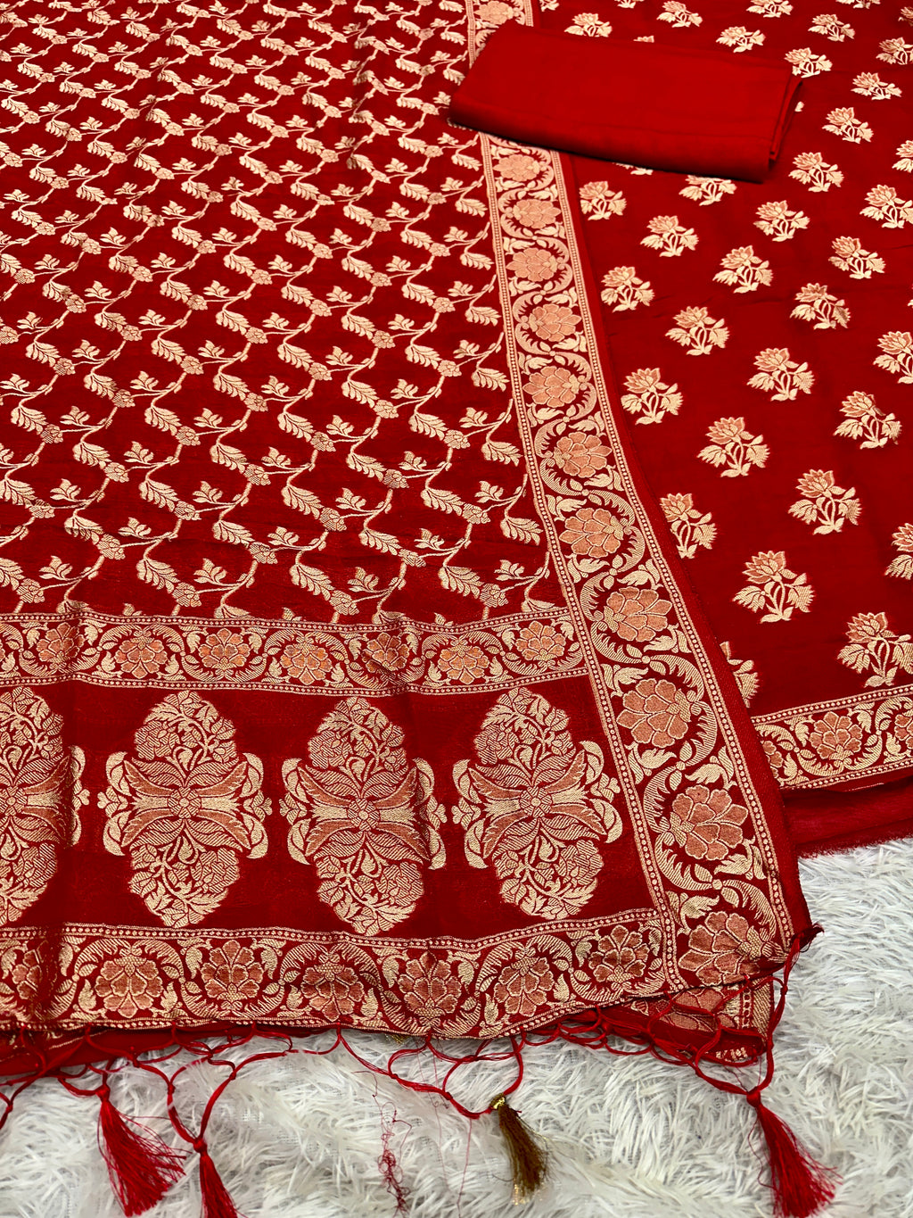 Banarasi Jacquard Zari Georgette Suit Dress – 3 Pc Set MSS22