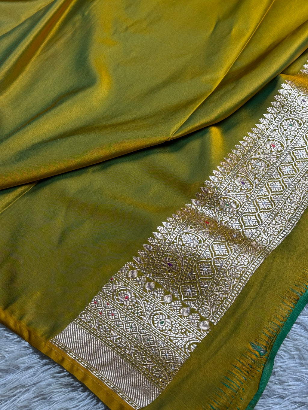 Mehndi Yellow Banarasi Mashru Silk Saree with Meena Jaal Woven Pattern – MKS307