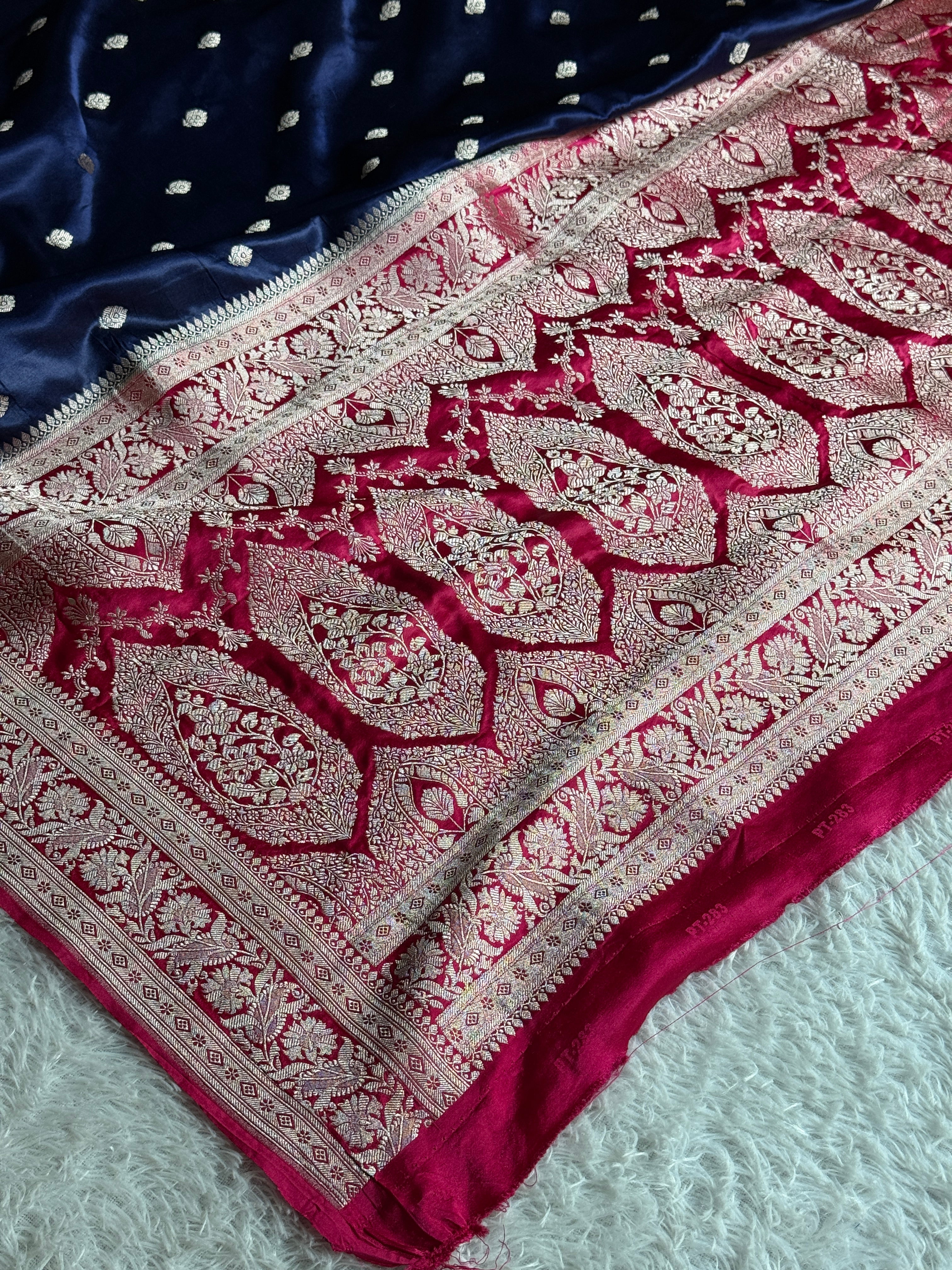 Royal Navy Blue Mashru Kataan Silk Banarasi Saree with Reddish Pink Contrast Border – MKS671