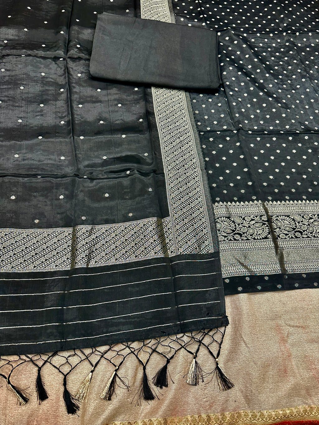 ✨ Banarasi Jacquard Gap Buti HO Silk 3-Piece Unstitched Dress Material MSS22