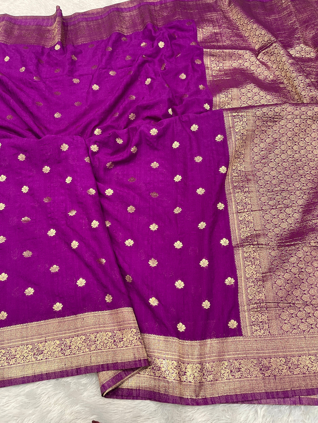 Raw Silk Magenta Color Buti Saree RS001