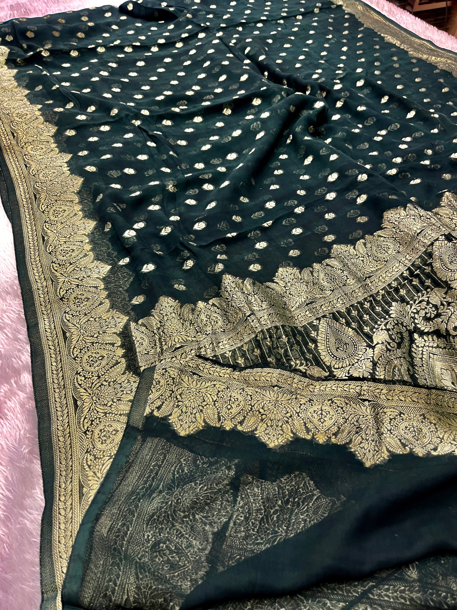 Banarsi Pure Natural Georgette Traditional Buta Design VSG04