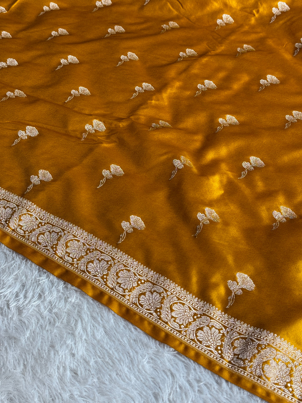 Premium Yellow Banarasi Mashru Kataan Silk Saree with Jaal Weave & Rupa-Sona Zari MKS119