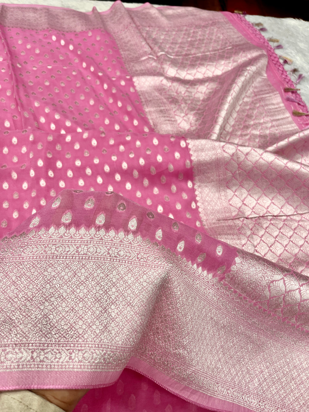 Banarsi Pure Natural Georgette Almond Buti  Design VSG06