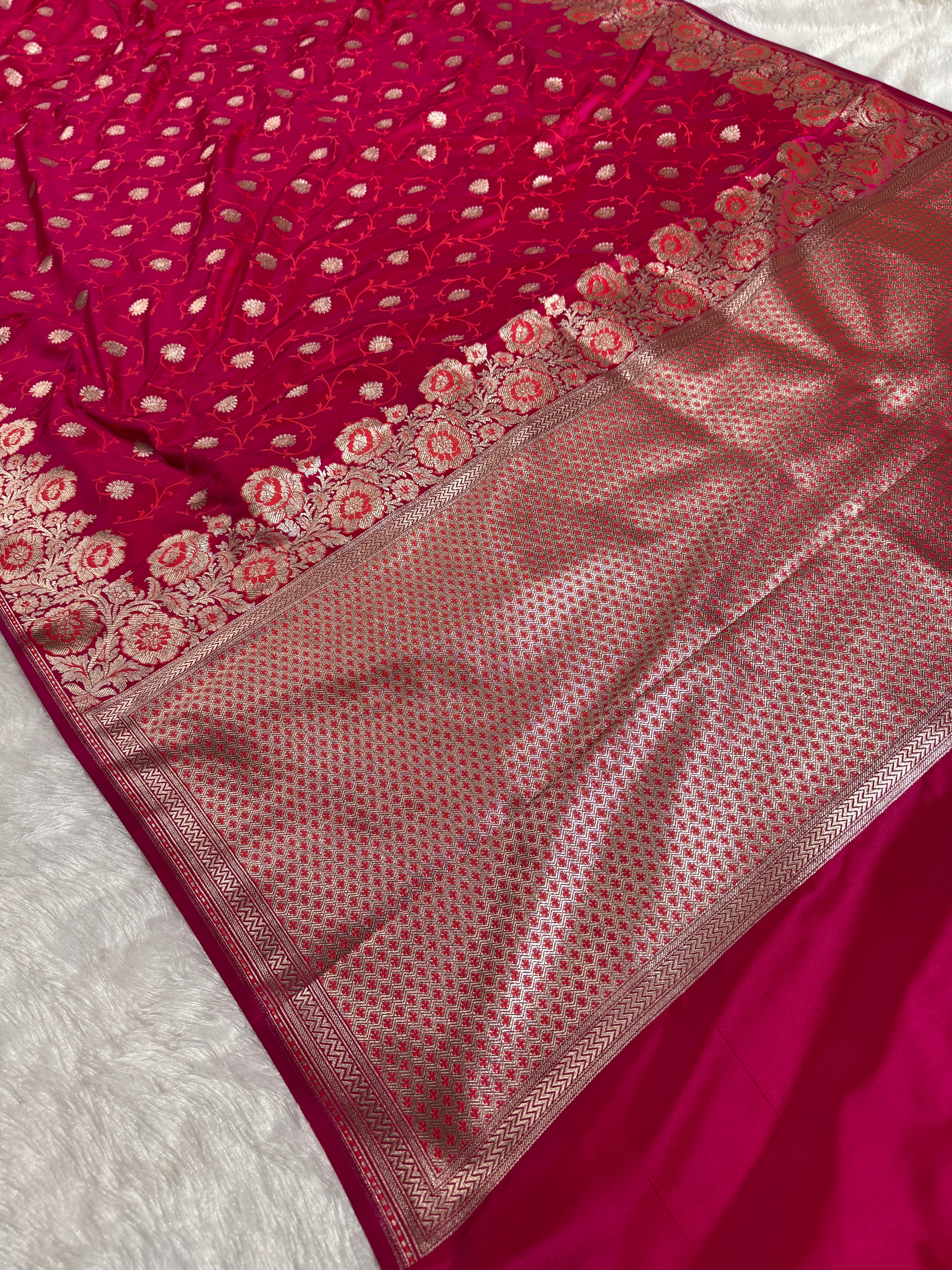 Rani Banarasi Mashru Kataan Silk Saree with Tanchoi Floral Woven Pattern & Fancy Banarasi Border MKS0102