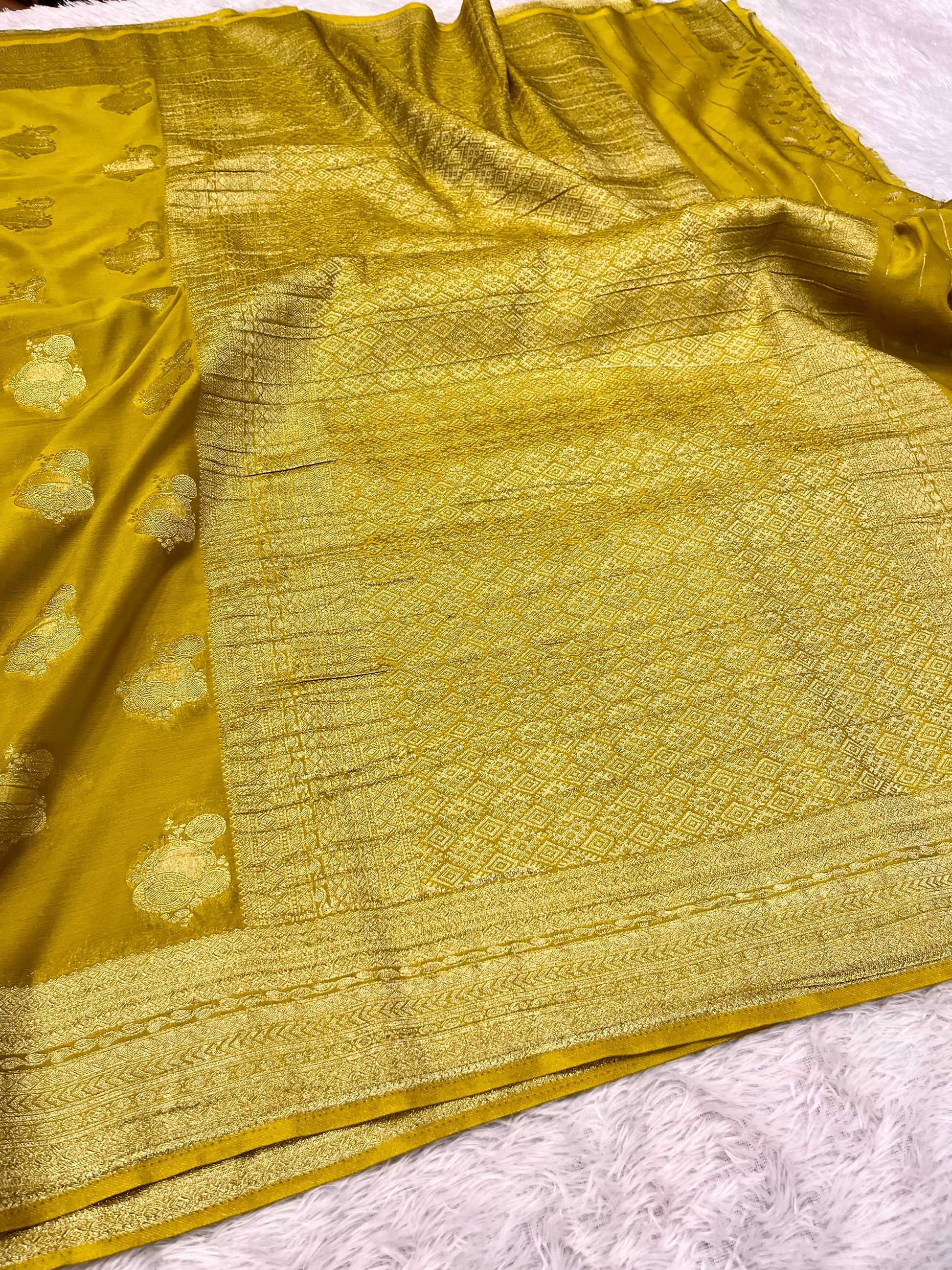 Chinon Silk Karry  Buta  Design Lemon color  Saree CN08