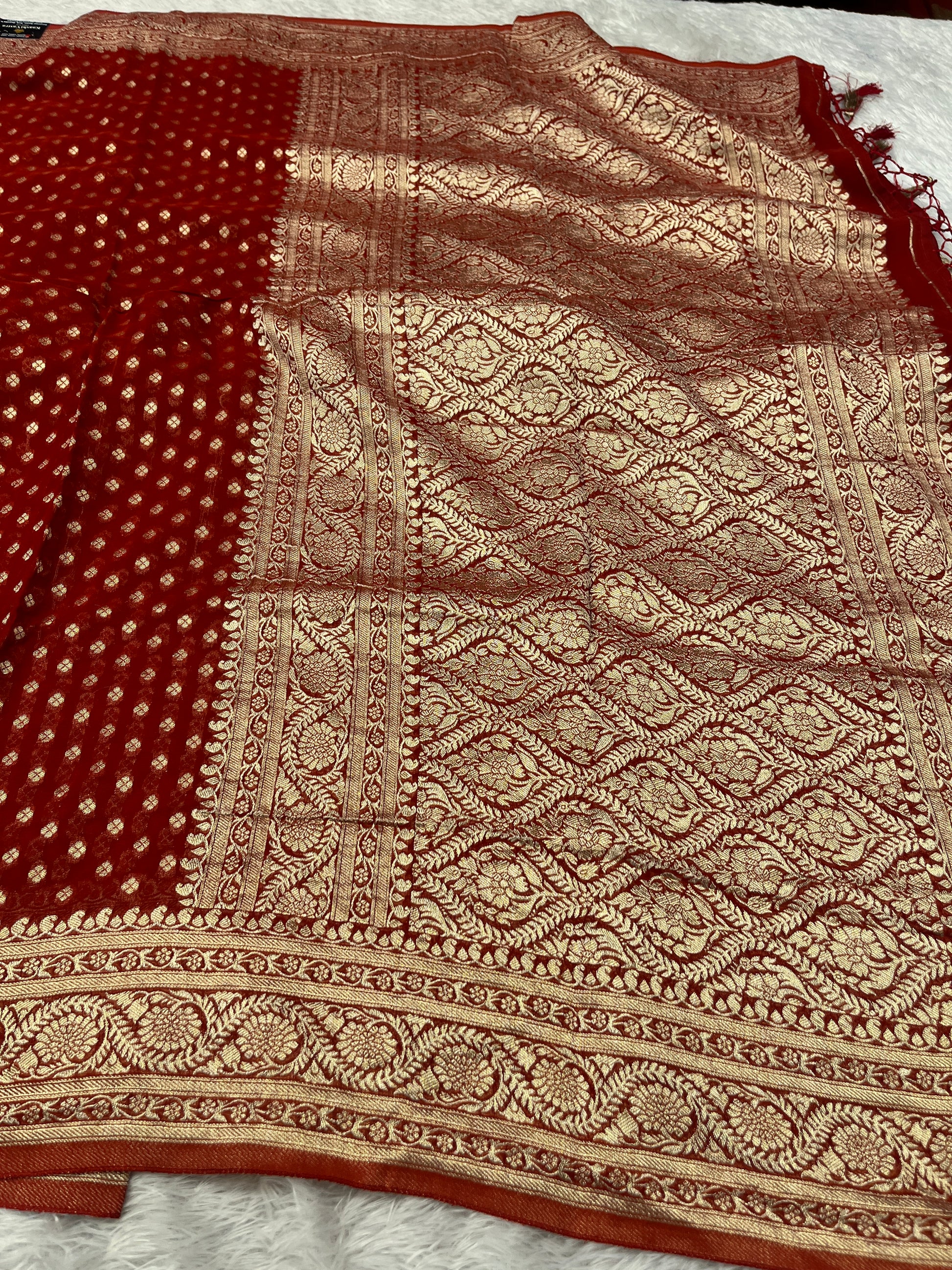 Banarsi Pure Natural Georgette Four flower Buti Design VSG02