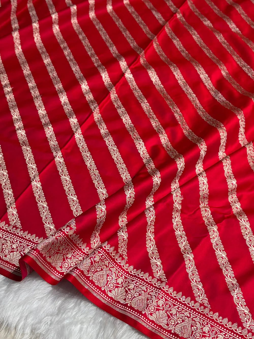 Banarasi Mashru Kataan Silk Saree Featuring Aaddha Zari Weave with Rich Zari Pallu – MKS413