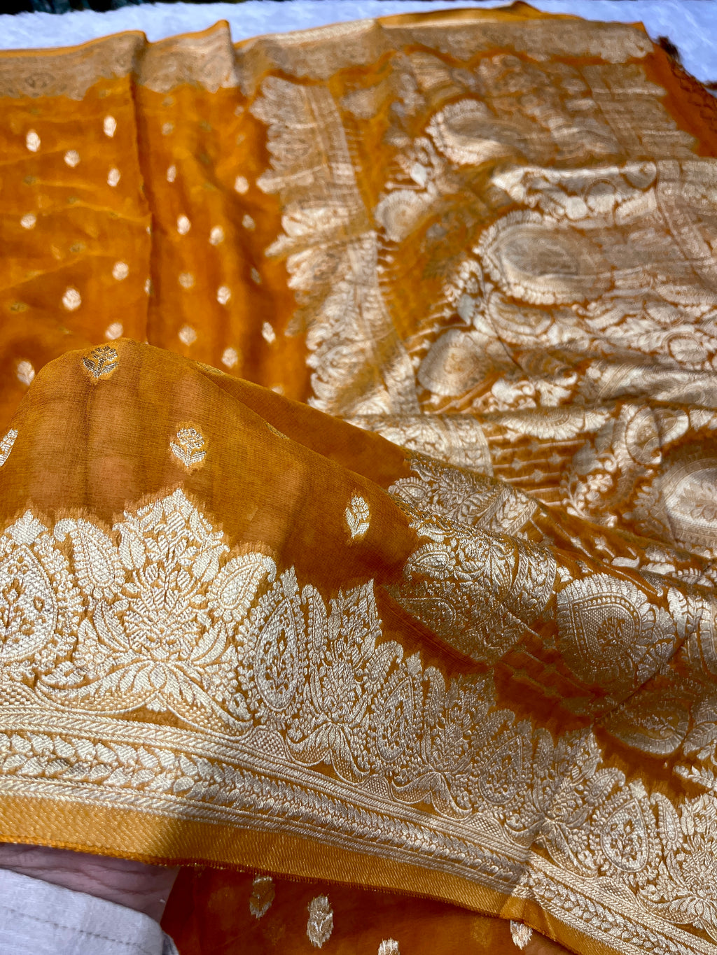 Banarsi Pure Natural Georgette Traditional Buta Design VSG04