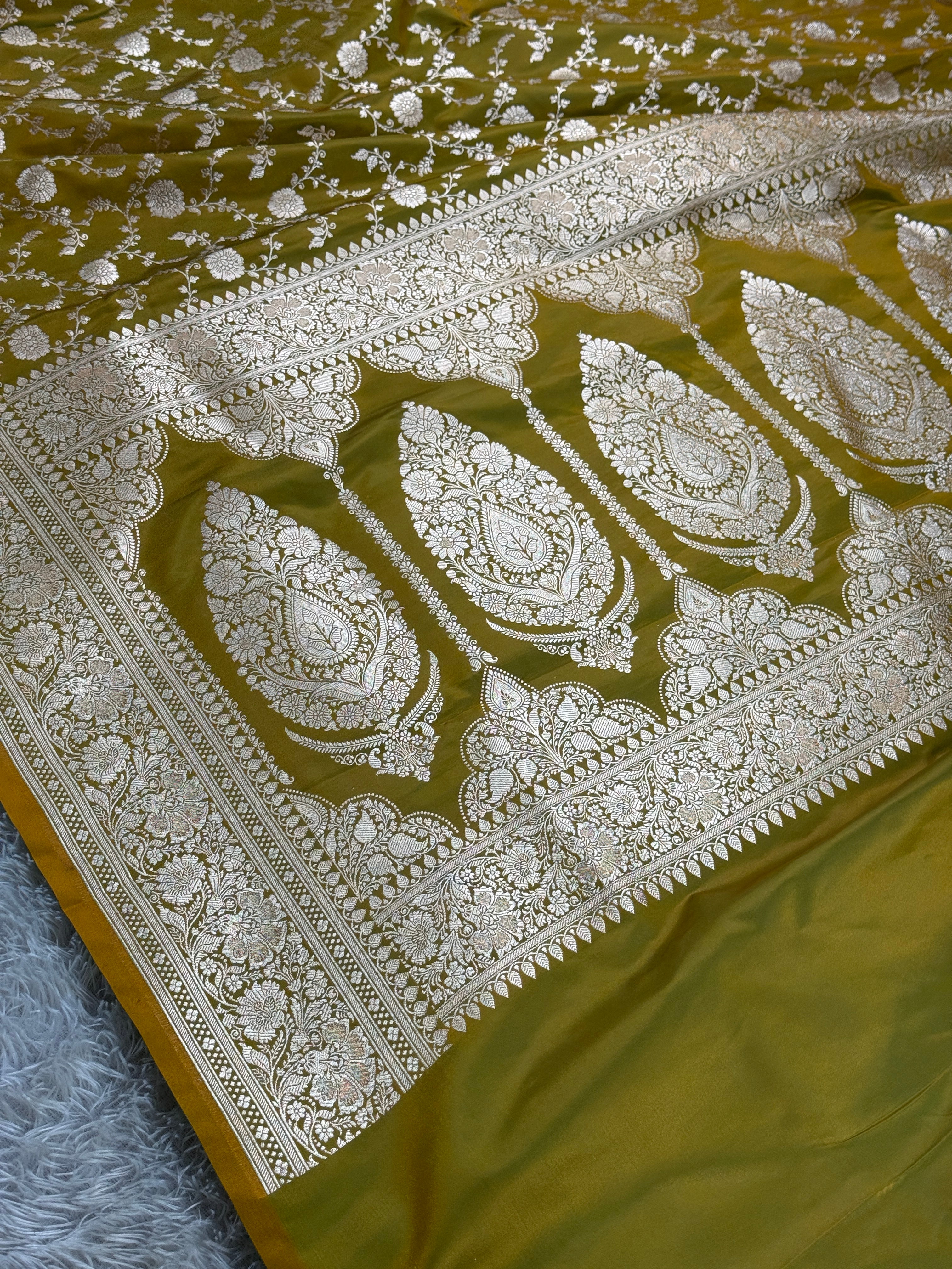 Mehandi Yellow Jangla Woven Mashru Kataan Silk Banarasi Saree with Rich Jacquard Pallu – MKS501 | Kaashi Threads