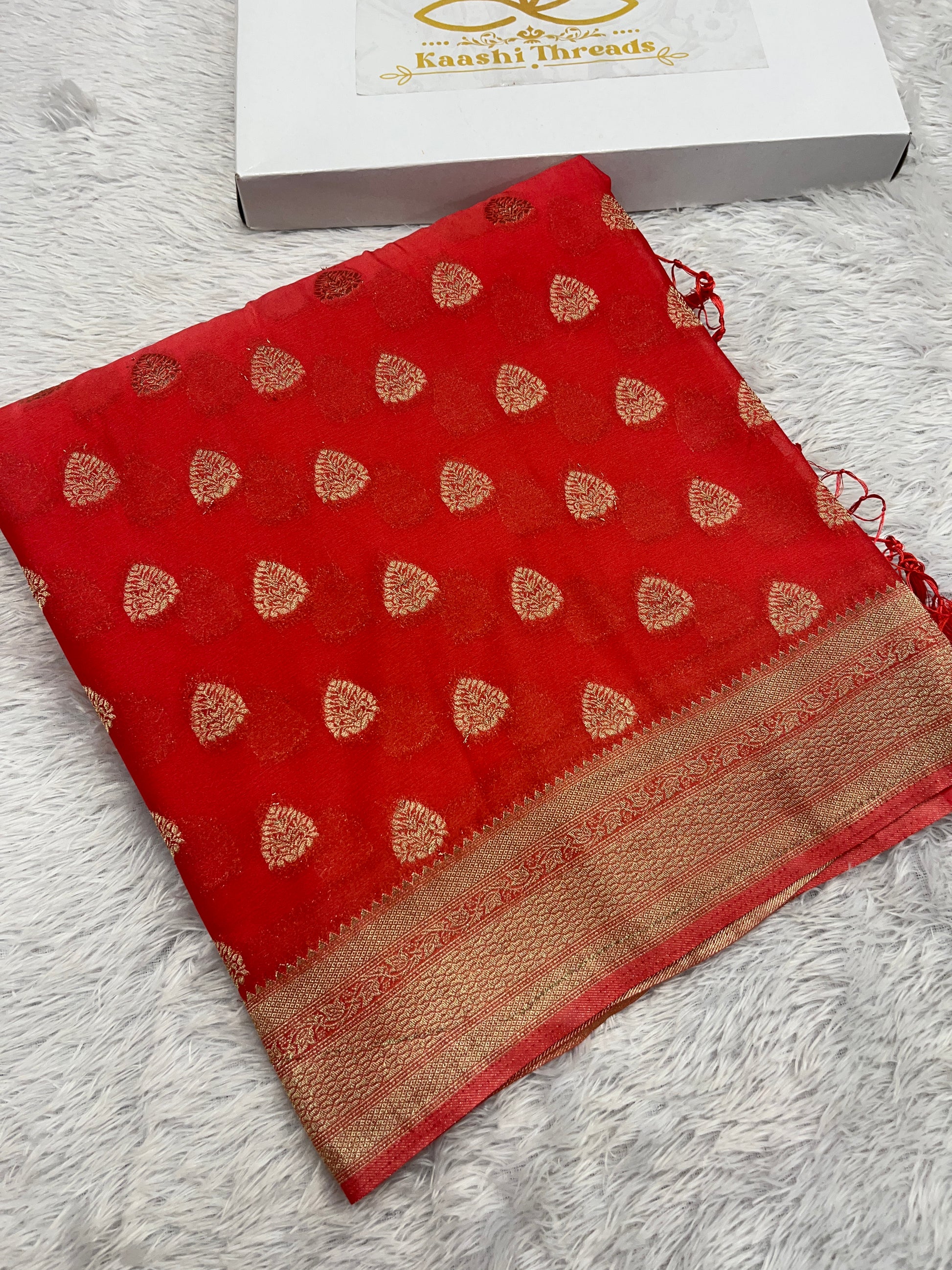 Chinon Silk Buta Zari Pitch Color Saree CN01